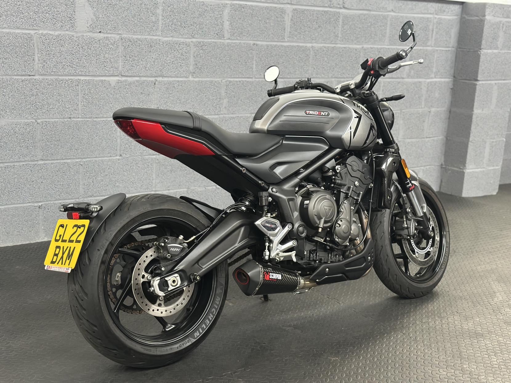 Triumph Trident 660 660 Roadster/Retro Petrol Manual X-ring Euro 5 (82 ps)
