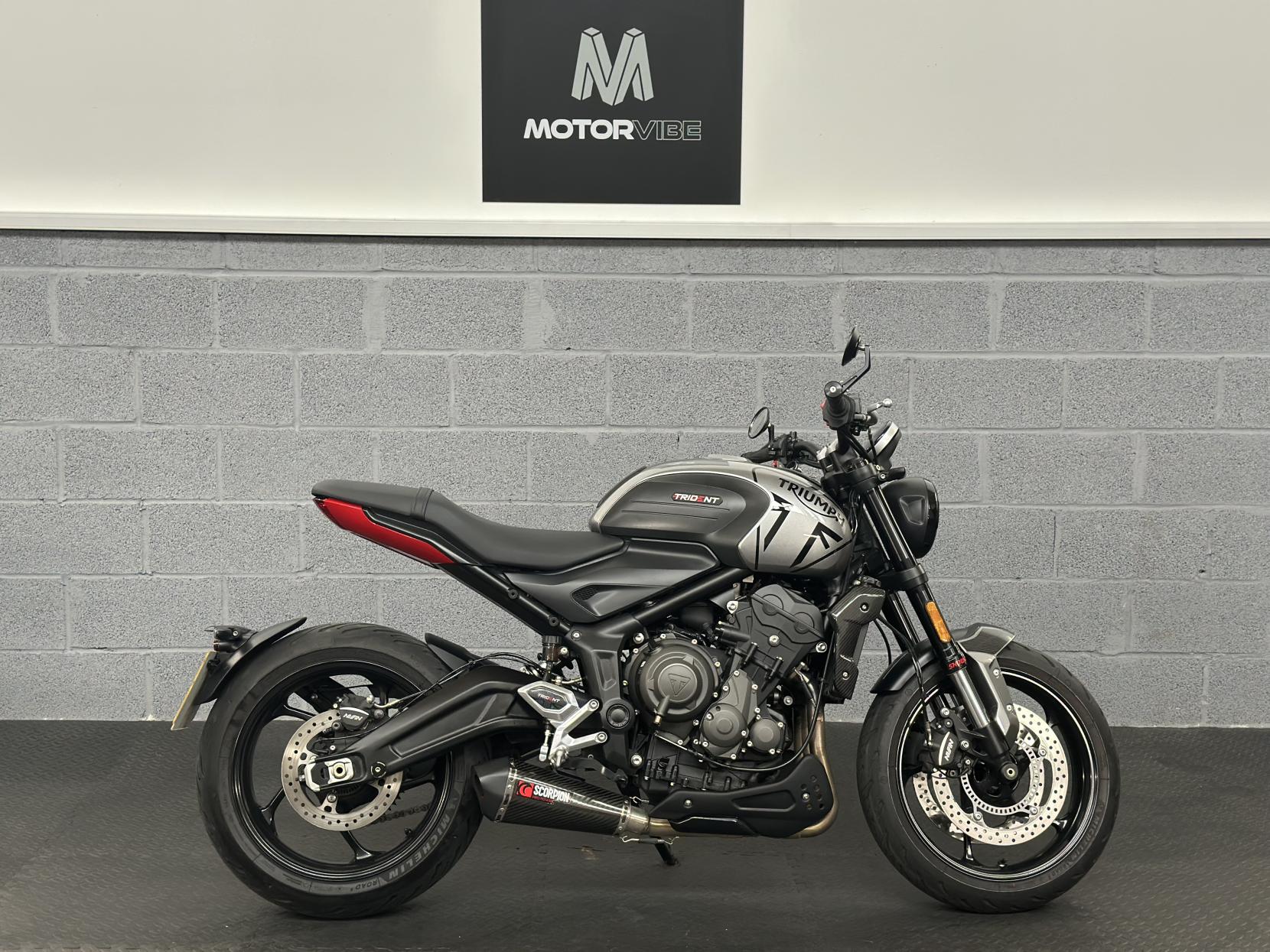 Triumph Trident 660 660 Roadster/Retro Petrol Manual X-ring Euro 5 (82 ps)