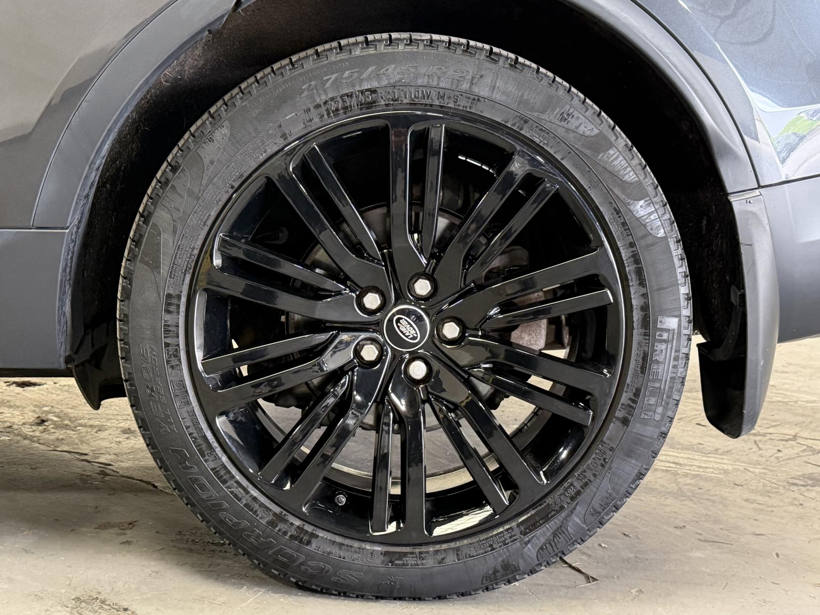 Land Rover Discovery 3.0 TD V6 HSE SUV 5dr Diesel Auto 4WD Euro 6 (s/s) (258 ps)