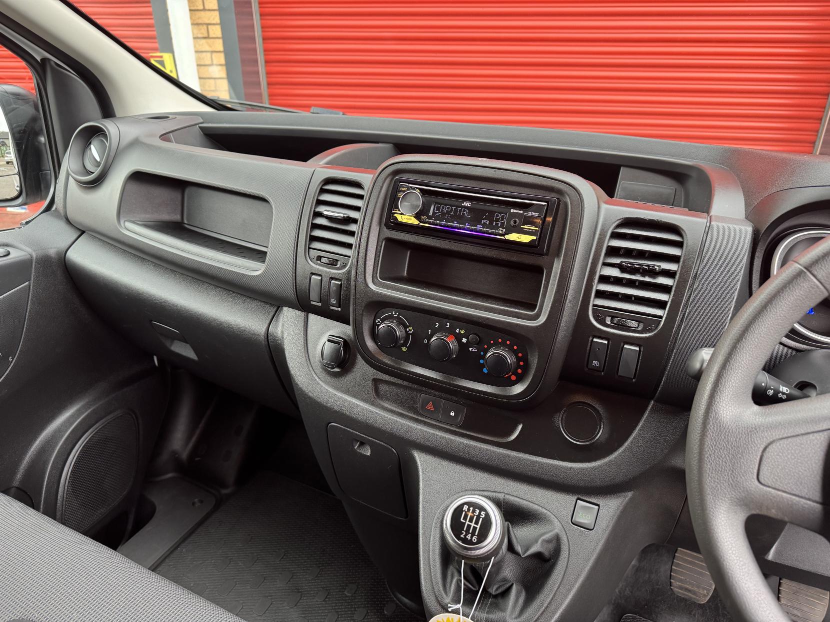 Renault Trafic 2.0 dCi ENERGY 30 Business Panel Van 5dr Diesel Manual LWB Standard Roof Euro 6 (s/s) (120 ps)