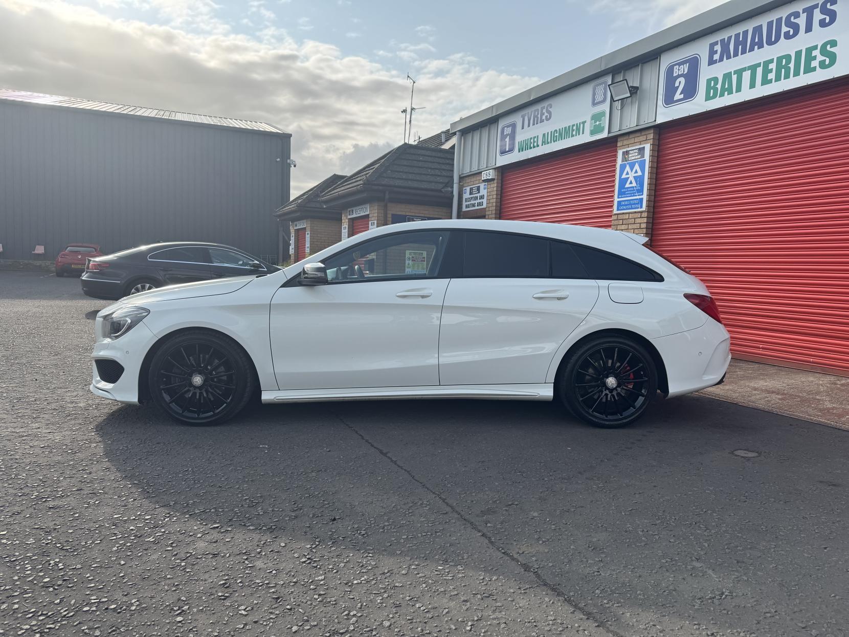 Mercedes-Benz CLA 2.1 CLA220d AMG Sport Shooting Brake 5dr Diesel 7G-DCT Euro 6 (s/s) (177 ps)