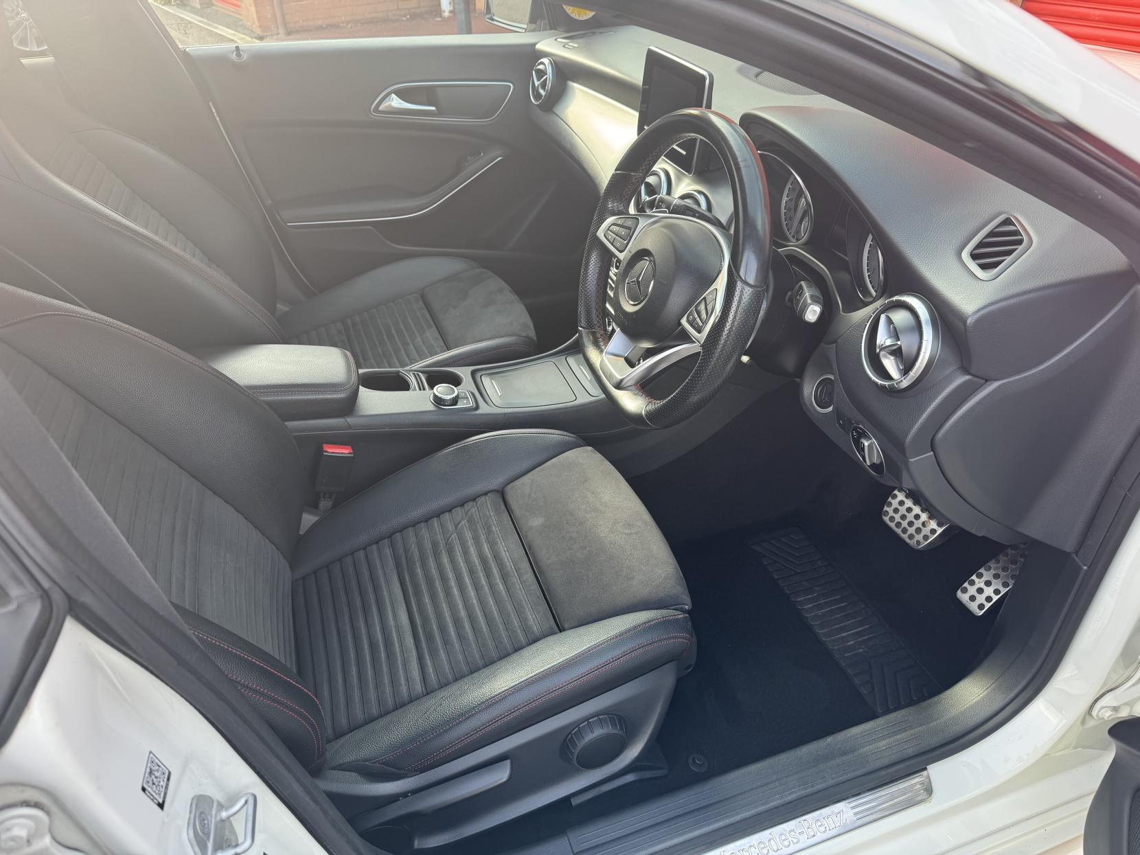 Mercedes-Benz CLA 2.1 CLA220d AMG Sport Shooting Brake 5dr Diesel 7G-DCT Euro 6 (s/s) (177 ps)