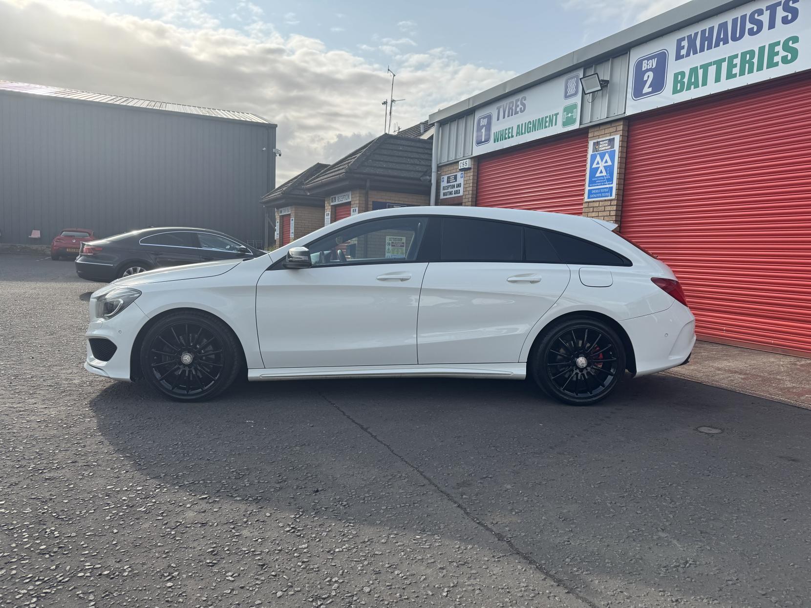 Mercedes-Benz CLA 2.1 CLA220d AMG Sport Shooting Brake 5dr Diesel 7G-DCT Euro 6 (s/s) (177 ps)