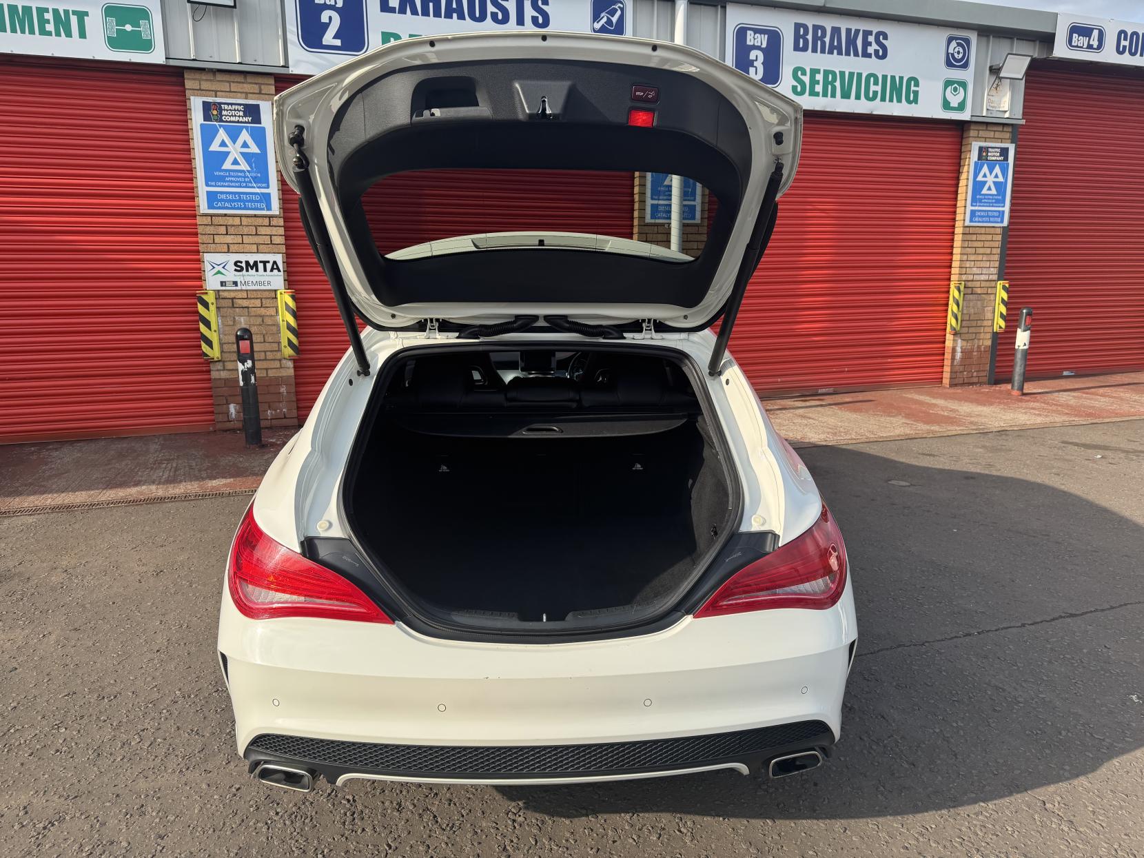 Mercedes-Benz CLA 2.1 CLA220d AMG Sport Shooting Brake 5dr Diesel 7G-DCT Euro 6 (s/s) (177 ps)