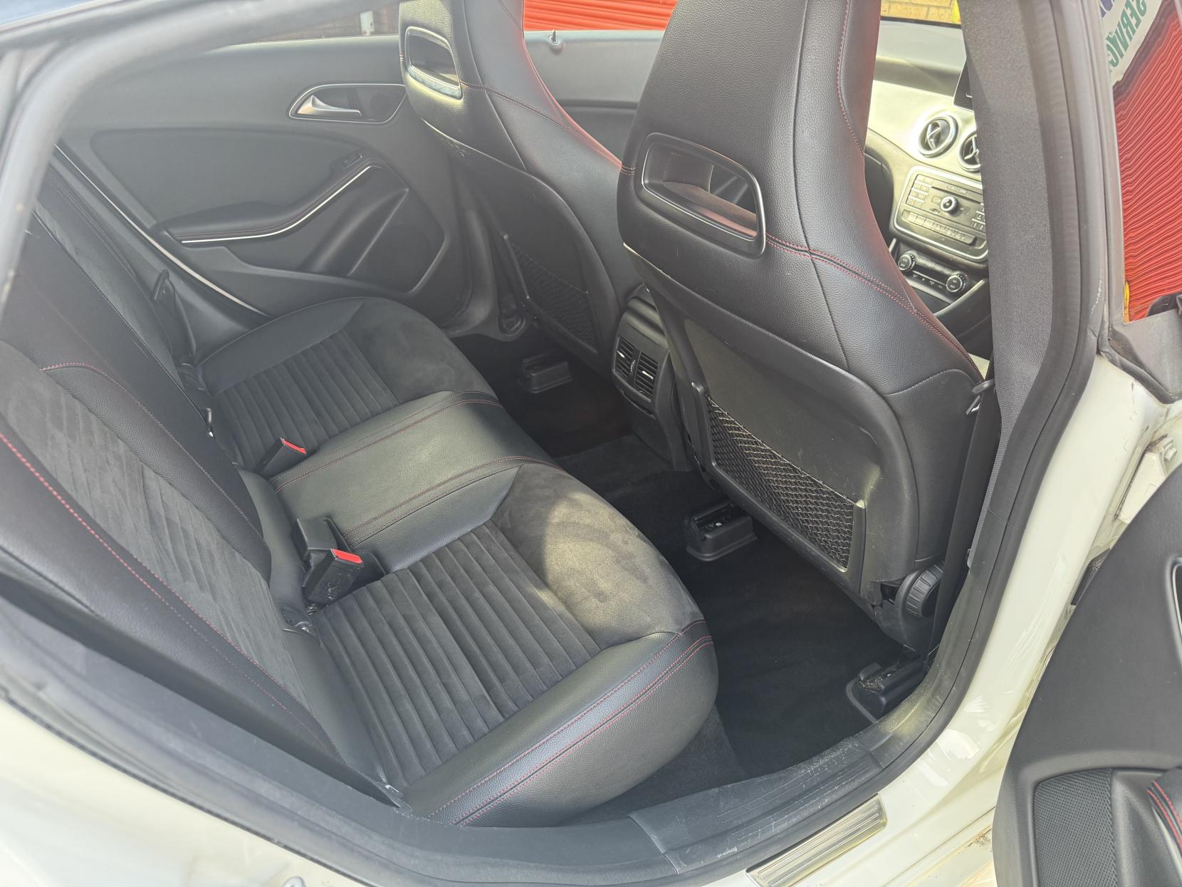 Mercedes-Benz CLA 2.1 CLA220d AMG Sport Shooting Brake 5dr Diesel 7G-DCT Euro 6 (s/s) (177 ps)
