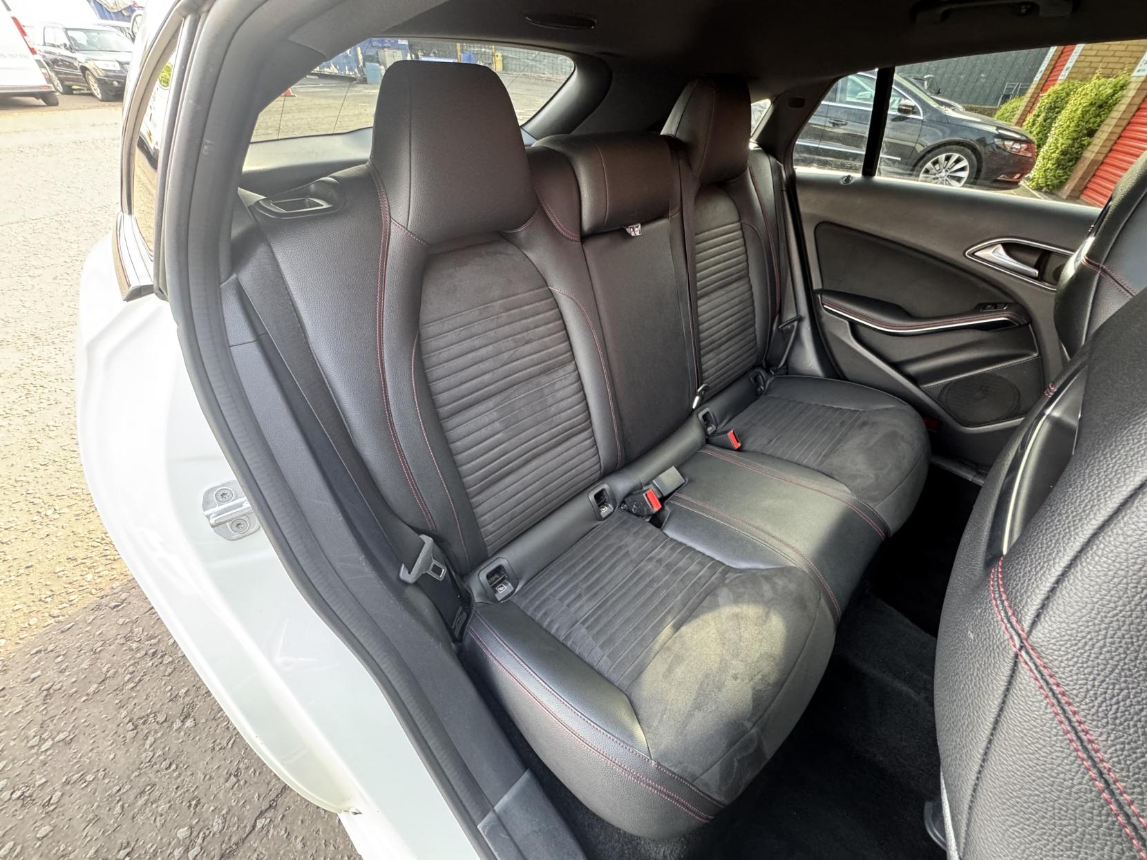 Mercedes-Benz CLA 2.1 CLA220d AMG Sport Shooting Brake 5dr Diesel 7G-DCT Euro 6 (s/s) (177 ps)