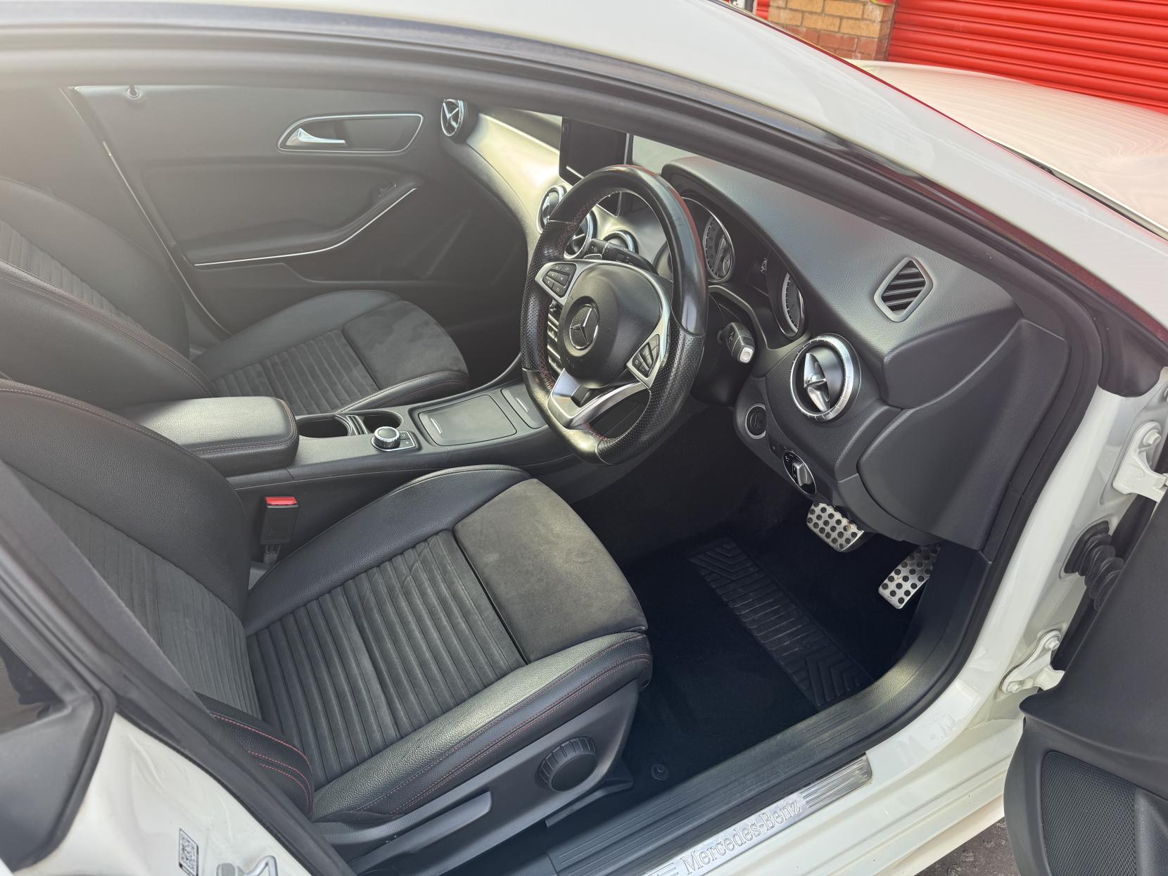 Mercedes-Benz CLA 2.1 CLA220d AMG Sport Shooting Brake 5dr Diesel 7G-DCT Euro 6 (s/s) (177 ps)