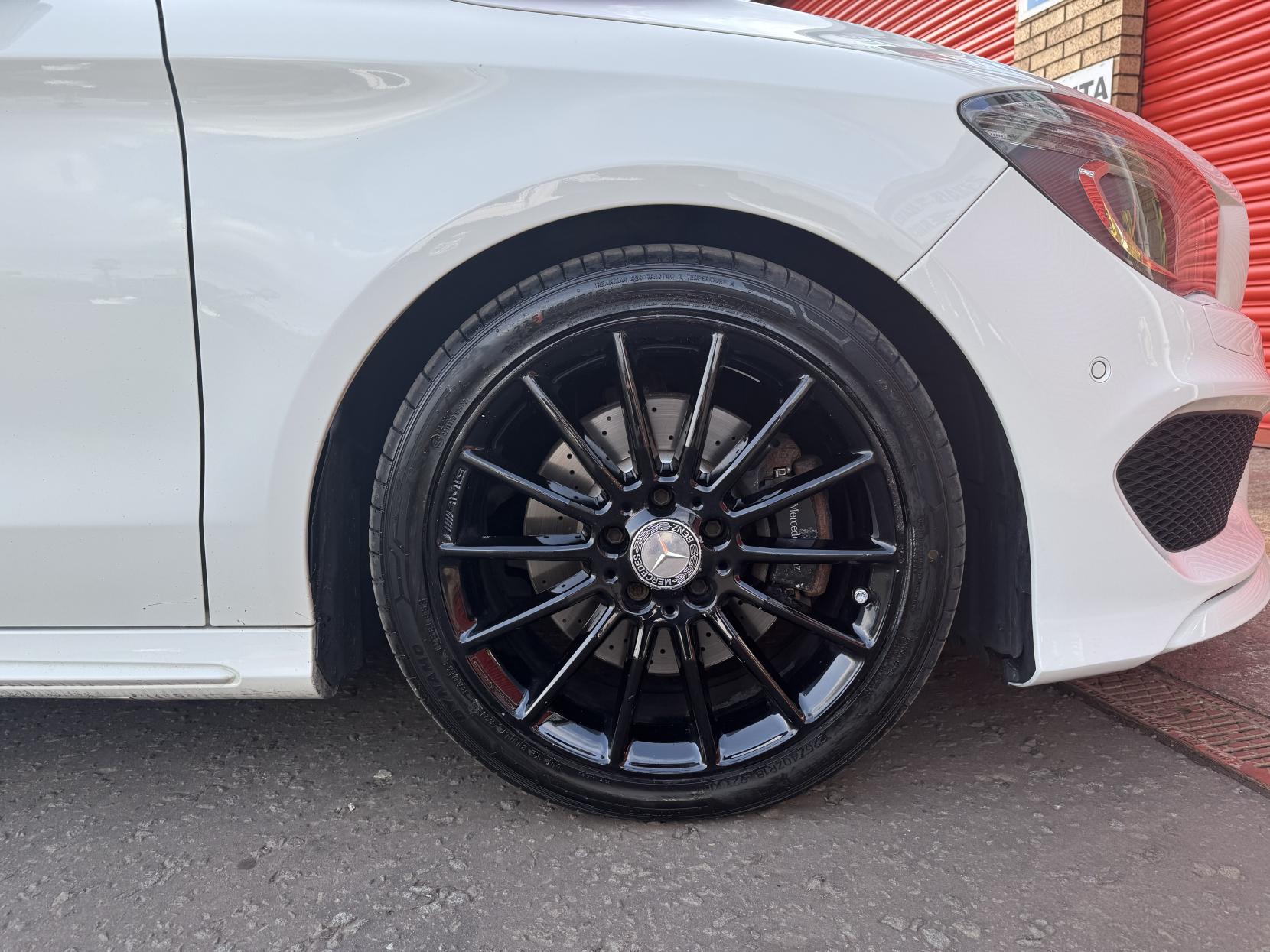 Mercedes-Benz CLA 2.1 CLA220d AMG Sport Shooting Brake 5dr Diesel 7G-DCT Euro 6 (s/s) (177 ps)