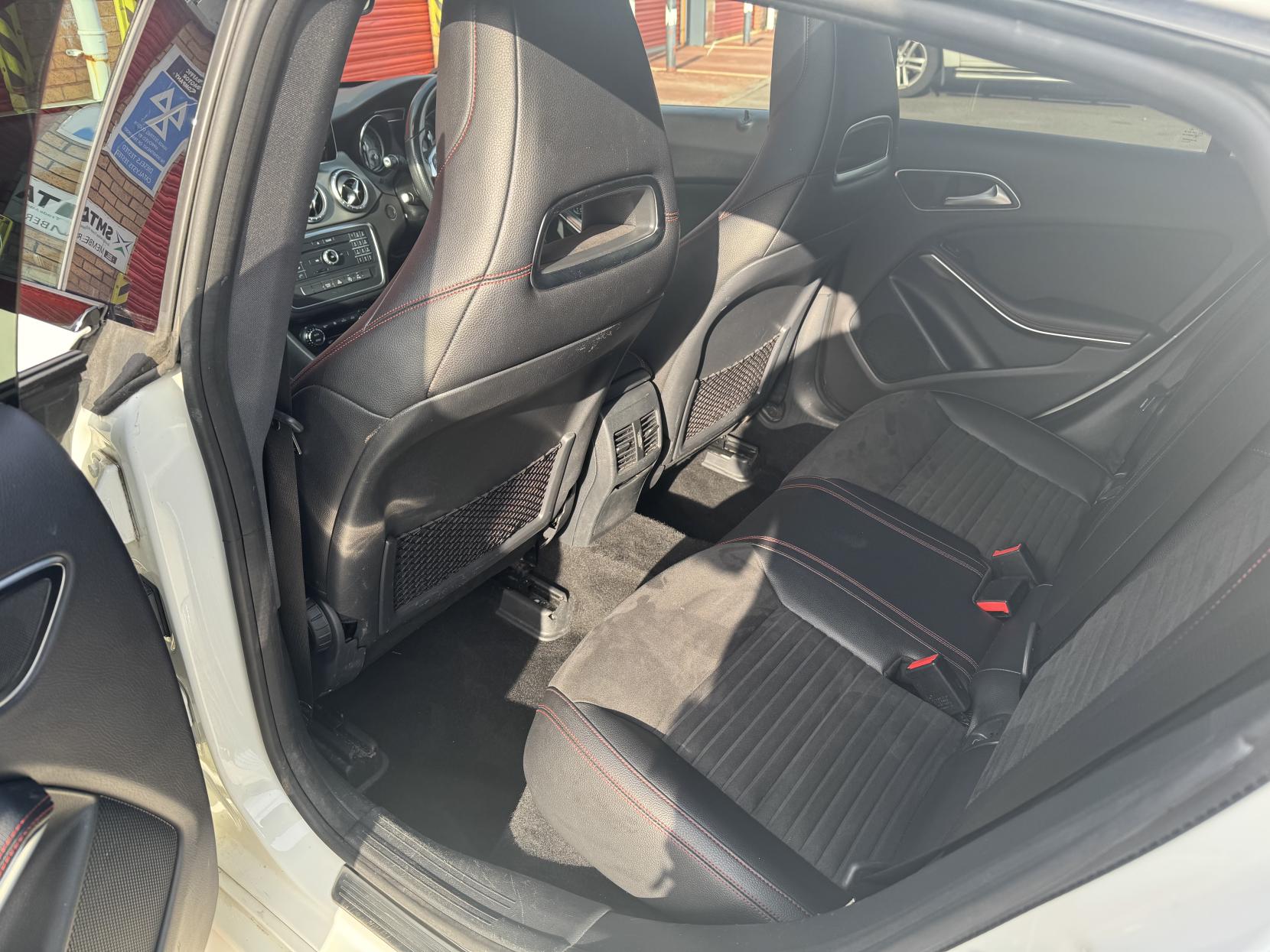 Mercedes-Benz CLA 2.1 CLA220d AMG Sport Shooting Brake 5dr Diesel 7G-DCT Euro 6 (s/s) (177 ps)