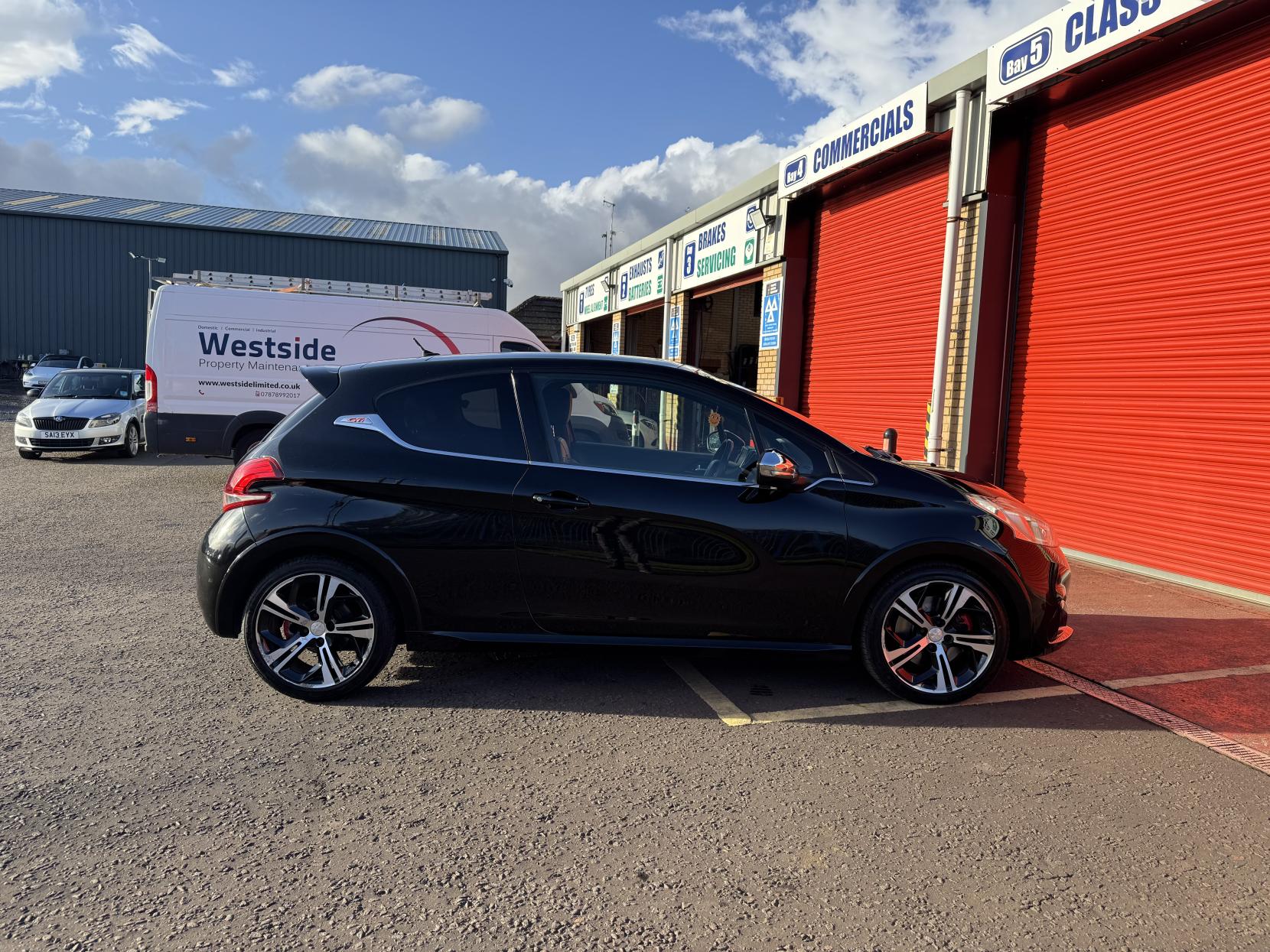 Peugeot 208 1.6 THP GTi Prestige Hatchback 3dr Petrol Manual Euro 6 (s/s) (208 ps)