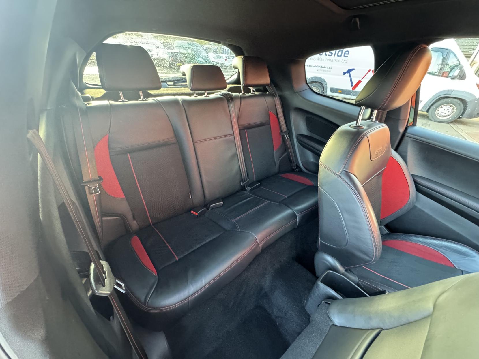 Peugeot 208 1.6 THP GTi Prestige Hatchback 3dr Petrol Manual Euro 6 (s/s) (208 ps)