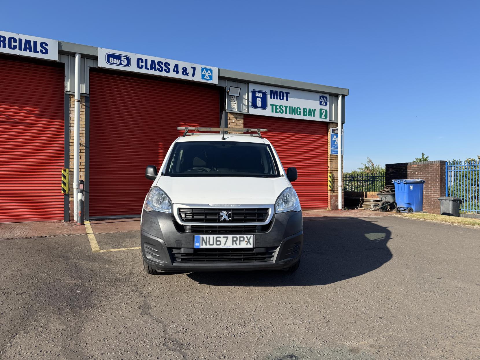 Peugeot Partner 1.6 BlueHDi 854 Professional Panel Van 5dr Diesel Manual L1 (112 g/km, 97.64 bhp)