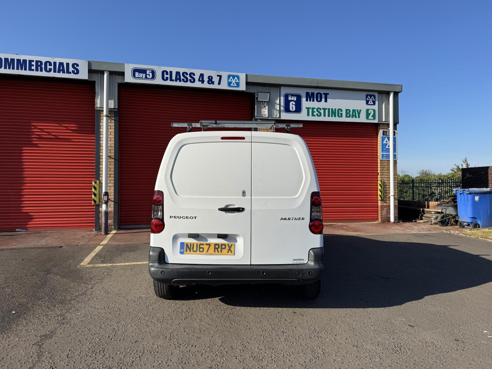 Peugeot Partner 1.6 BlueHDi 854 Professional Panel Van 5dr Diesel Manual L1 (112 g/km, 97.64 bhp)