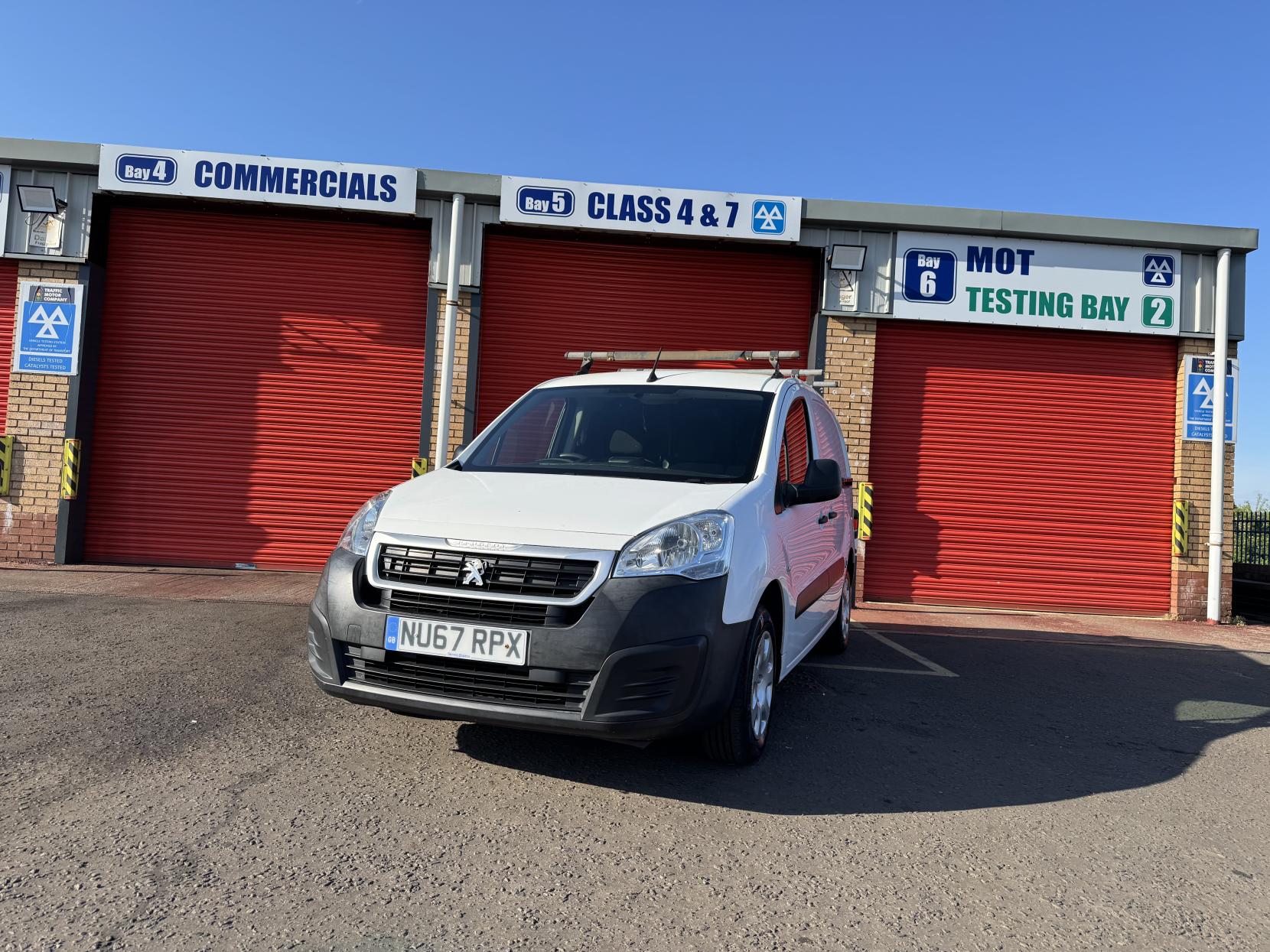 Peugeot Partner 1.6 BlueHDi 854 Professional Panel Van 5dr Diesel Manual L1 (112 g/km, 97.64 bhp)