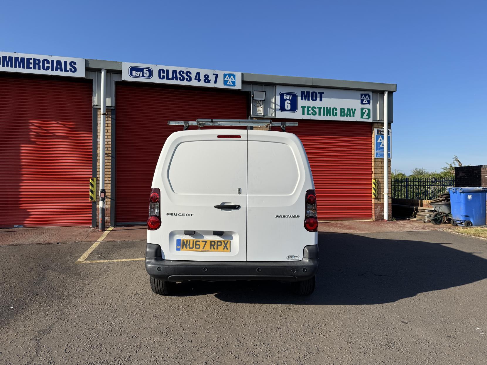 Peugeot Partner 1.6 BlueHDi 854 Professional Panel Van 5dr Diesel Manual L1 (112 g/km, 97.64 bhp)