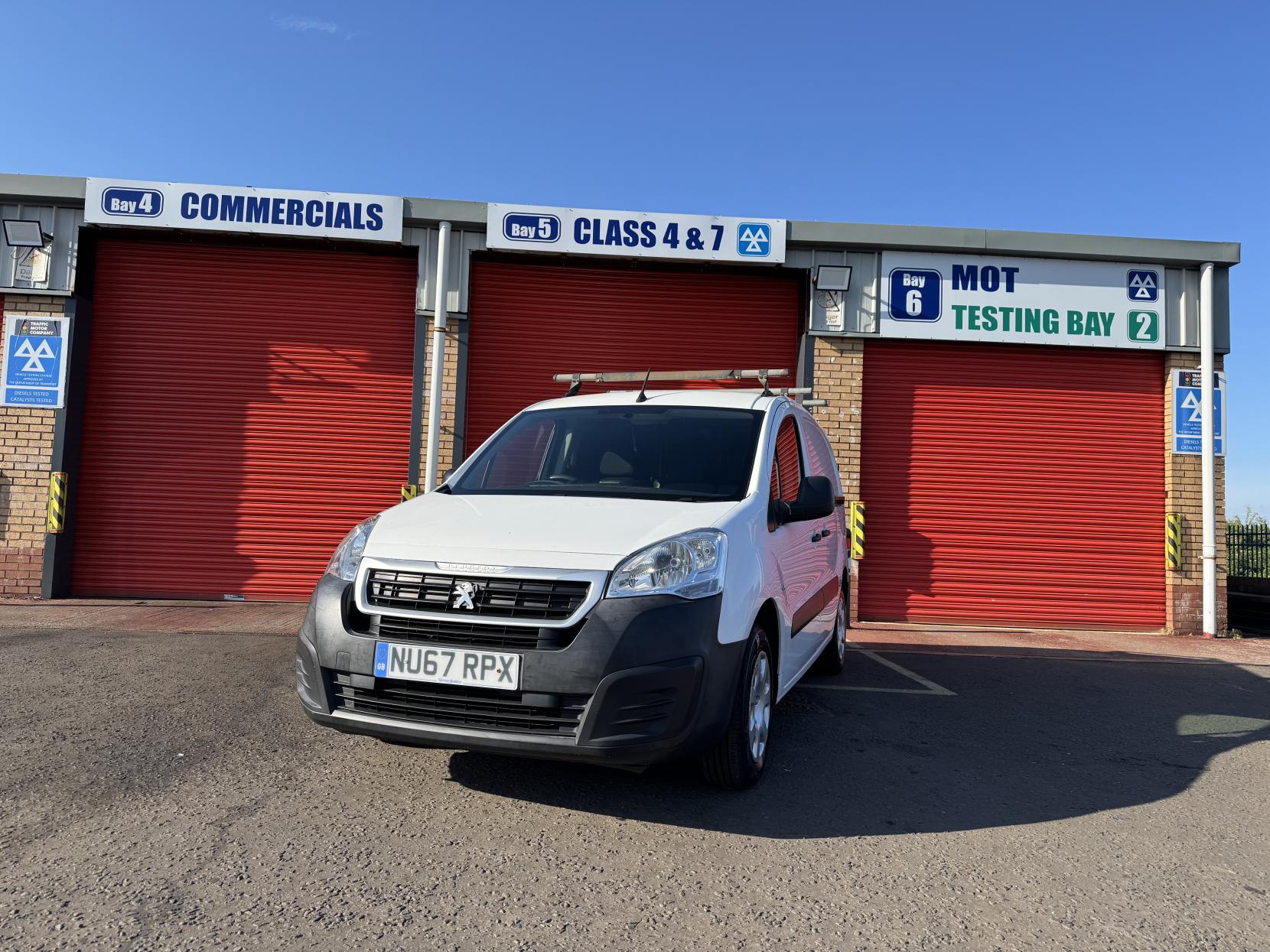 Peugeot Partner 1.6 BlueHDi 854 Professional Panel Van 5dr Diesel Manual L1 (112 g/km, 97.64 bhp)