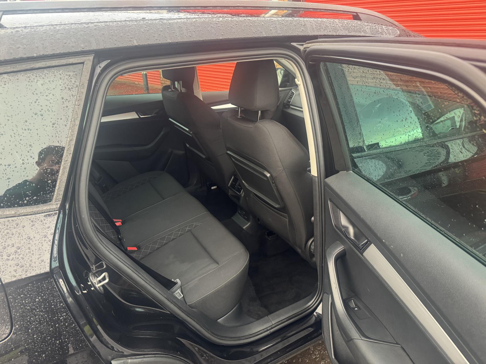 Skoda Karoq 1.0 TSI GPF SE SUV 5dr Petrol Manual Euro 6 (s/s) (115 ps)