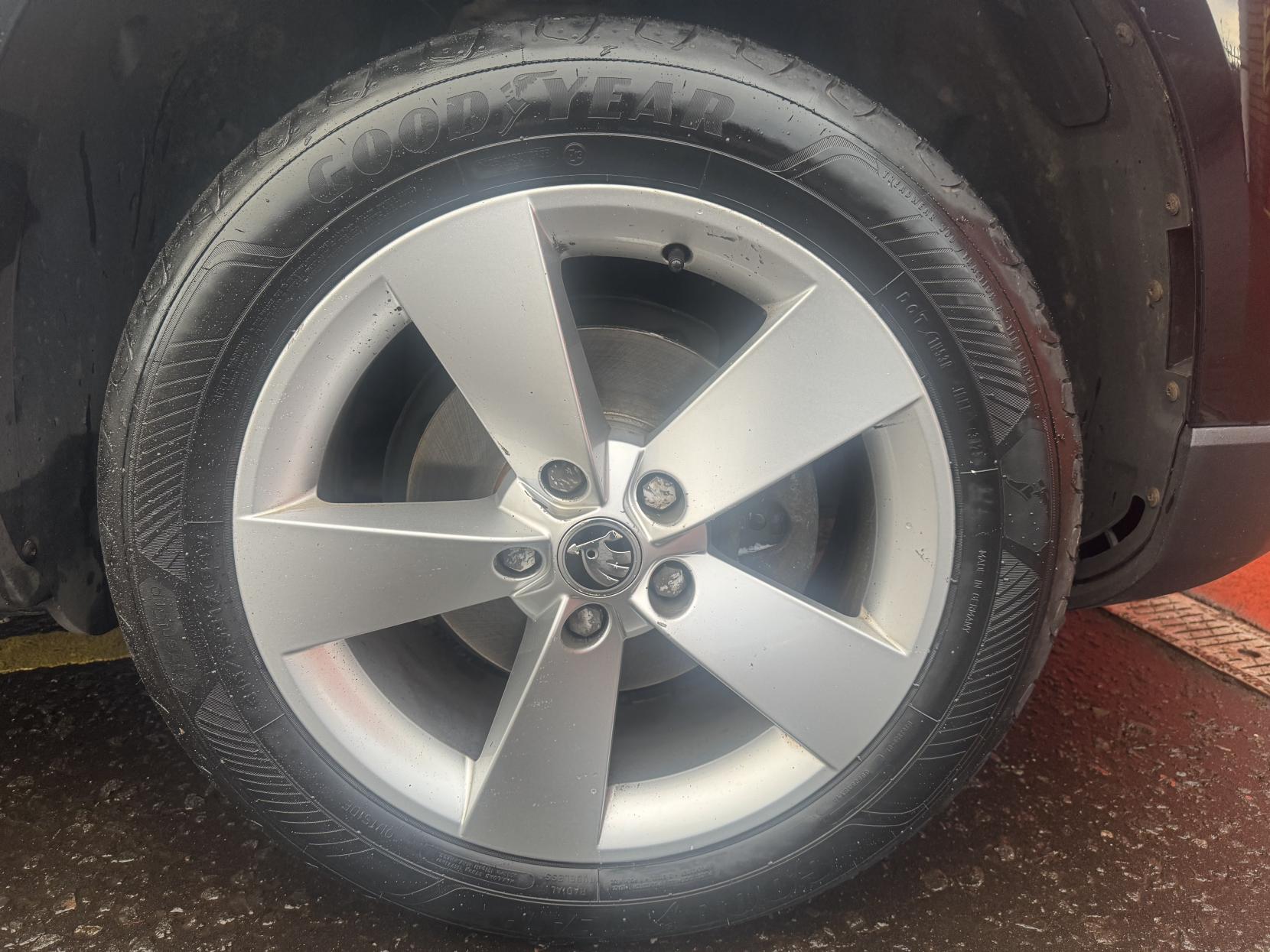 Skoda Karoq 1.0 TSI GPF SE SUV 5dr Petrol Manual Euro 6 (s/s) (115 ps)