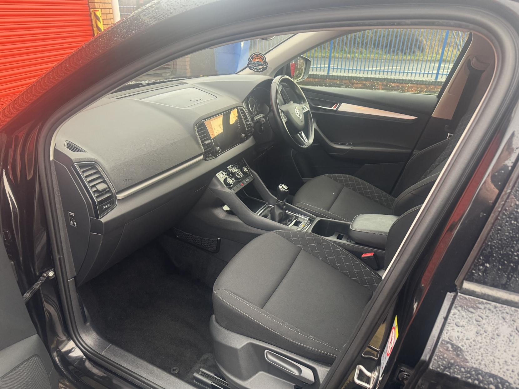 Skoda Karoq 1.0 TSI GPF SE SUV 5dr Petrol Manual Euro 6 (s/s) (115 ps)