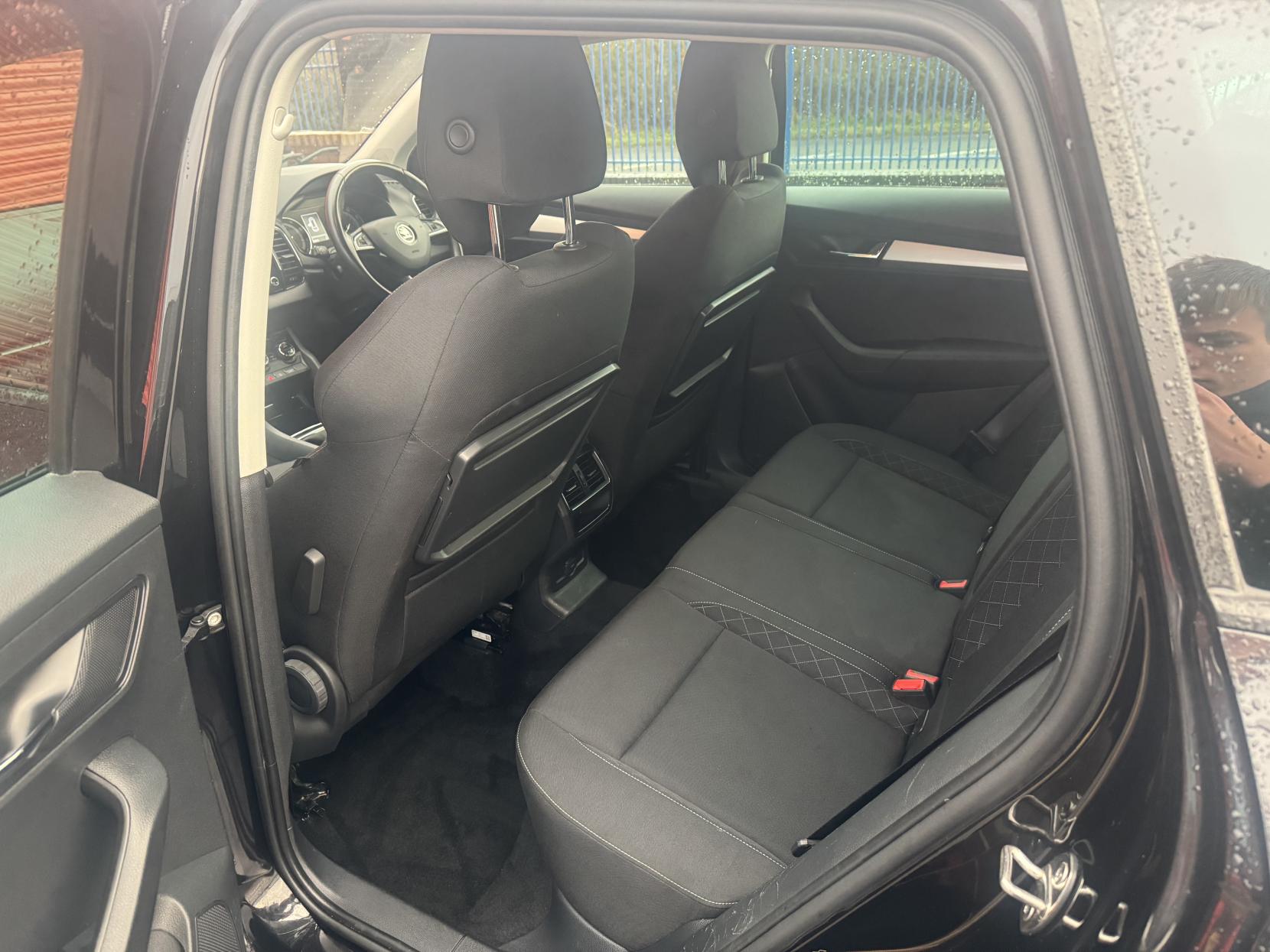 Skoda Karoq 1.0 TSI GPF SE SUV 5dr Petrol Manual Euro 6 (s/s) (115 ps)