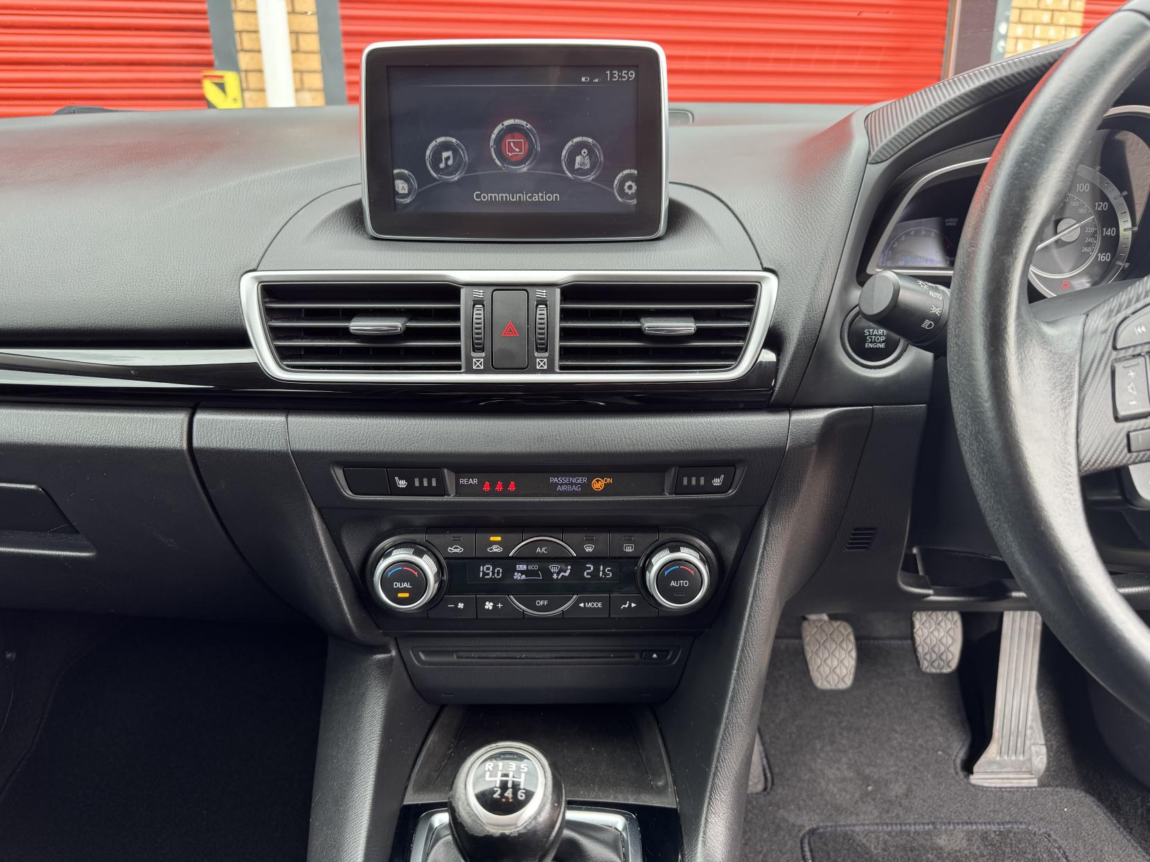 Mazda Mazda3 2.0 SKYACTIV-G SE-L Hatchback 5dr Petrol Manual Euro 5 (s/s) (120 ps)
