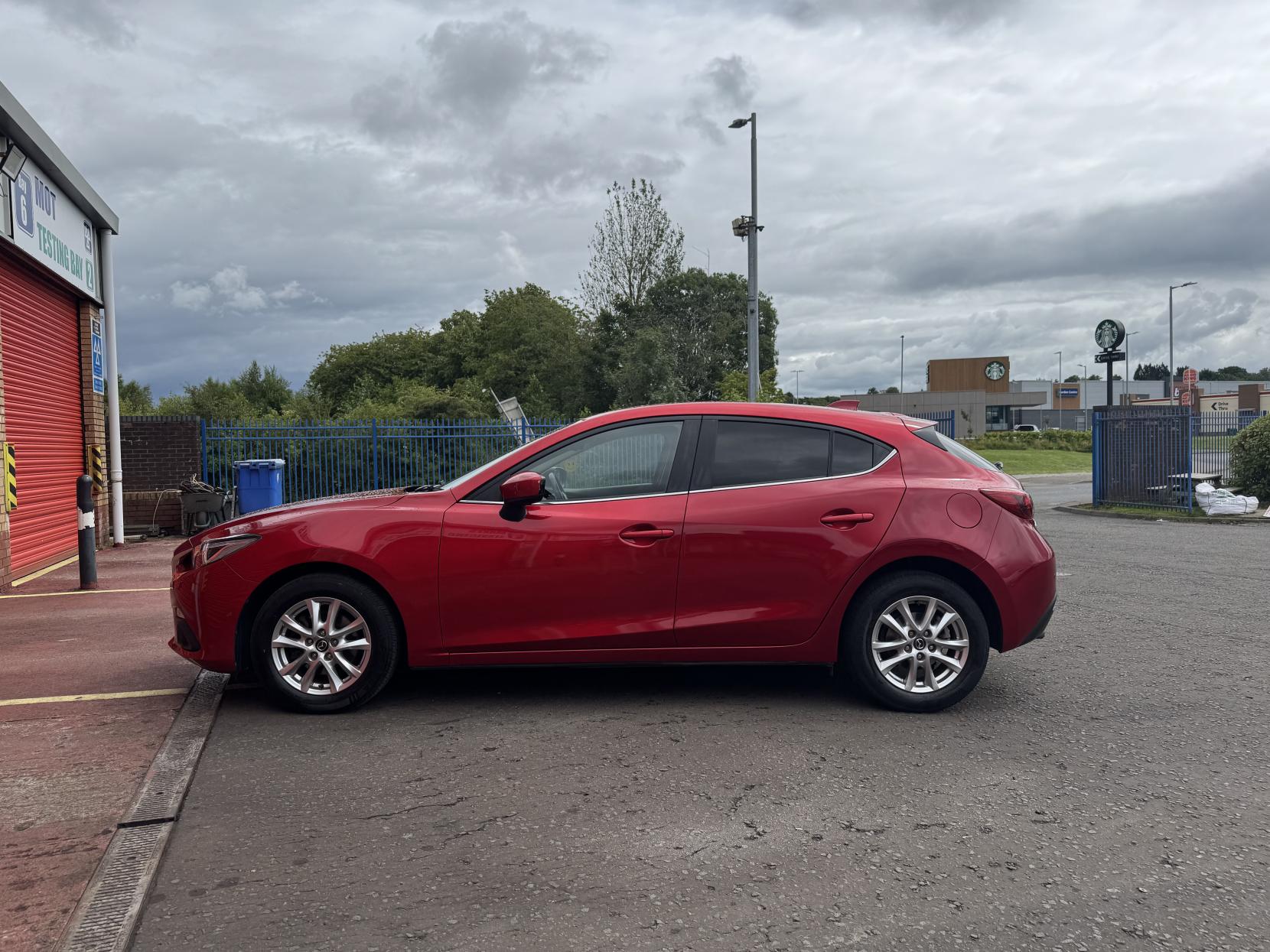 Mazda Mazda3 2.0 SKYACTIV-G SE-L Hatchback 5dr Petrol Manual Euro 5 (s/s) (120 ps)