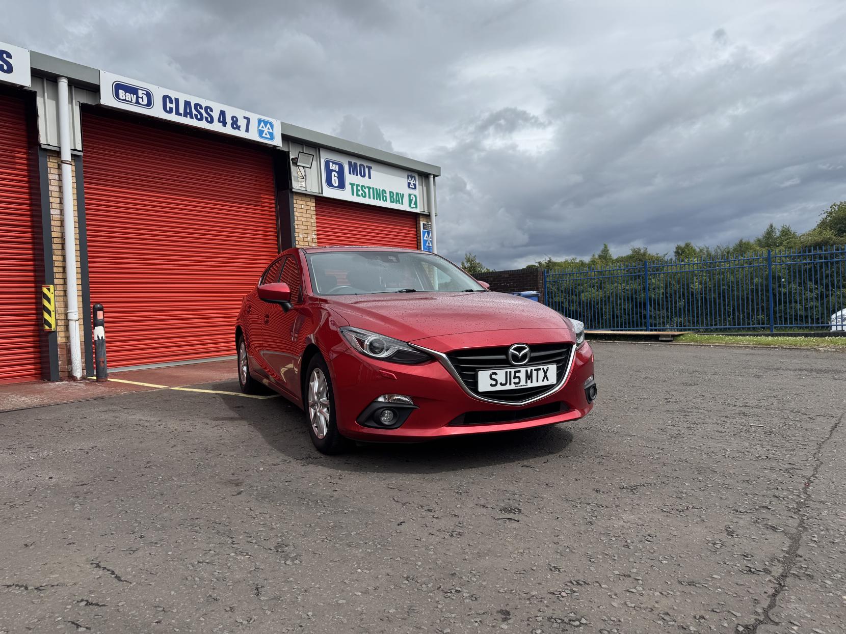 Mazda Mazda3 2.0 SKYACTIV-G SE-L Hatchback 5dr Petrol Manual Euro 5 (s/s) (120 ps)