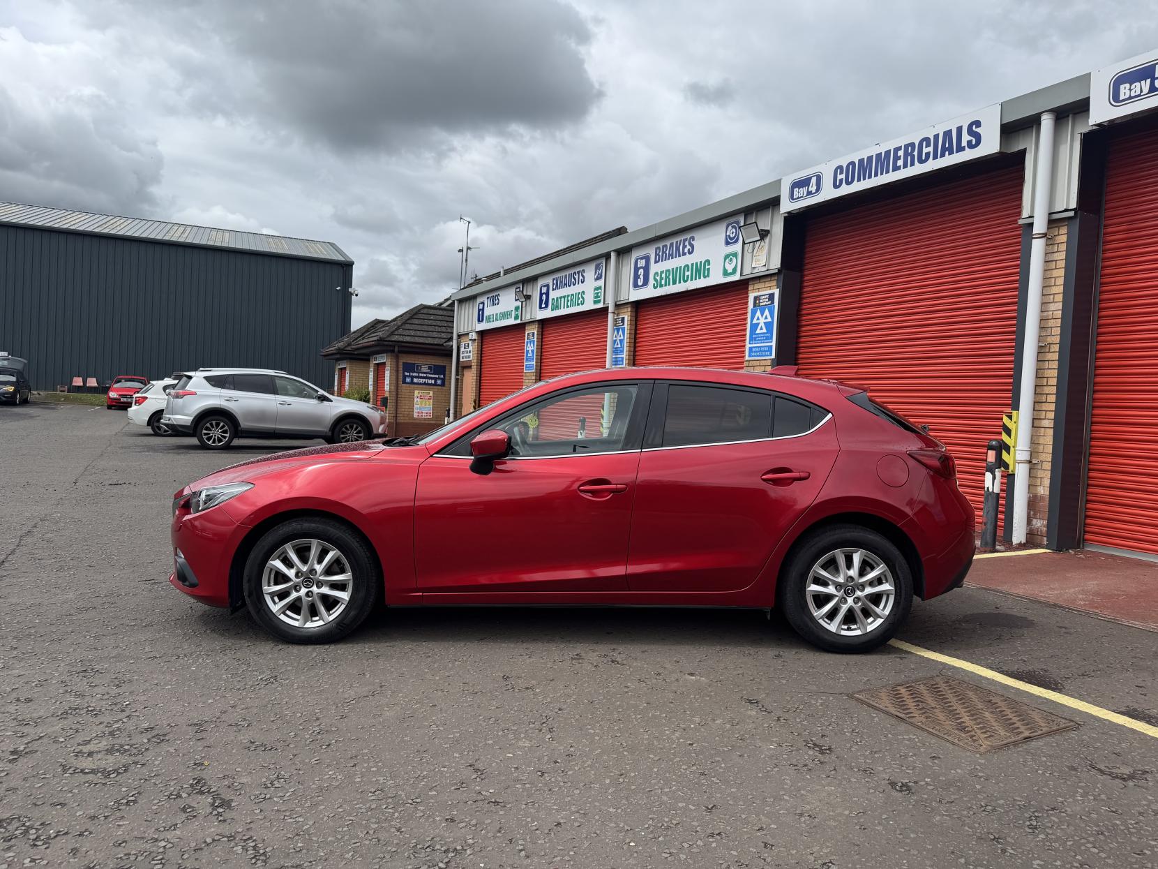 Mazda Mazda3 2.0 SKYACTIV-G SE-L Hatchback 5dr Petrol Manual Euro 5 (s/s) (120 ps)