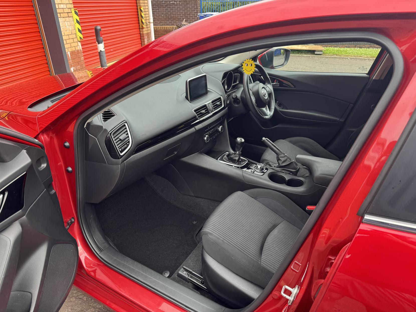 Mazda Mazda3 2.0 SKYACTIV-G SE-L Hatchback 5dr Petrol Manual Euro 5 (s/s) (120 ps)