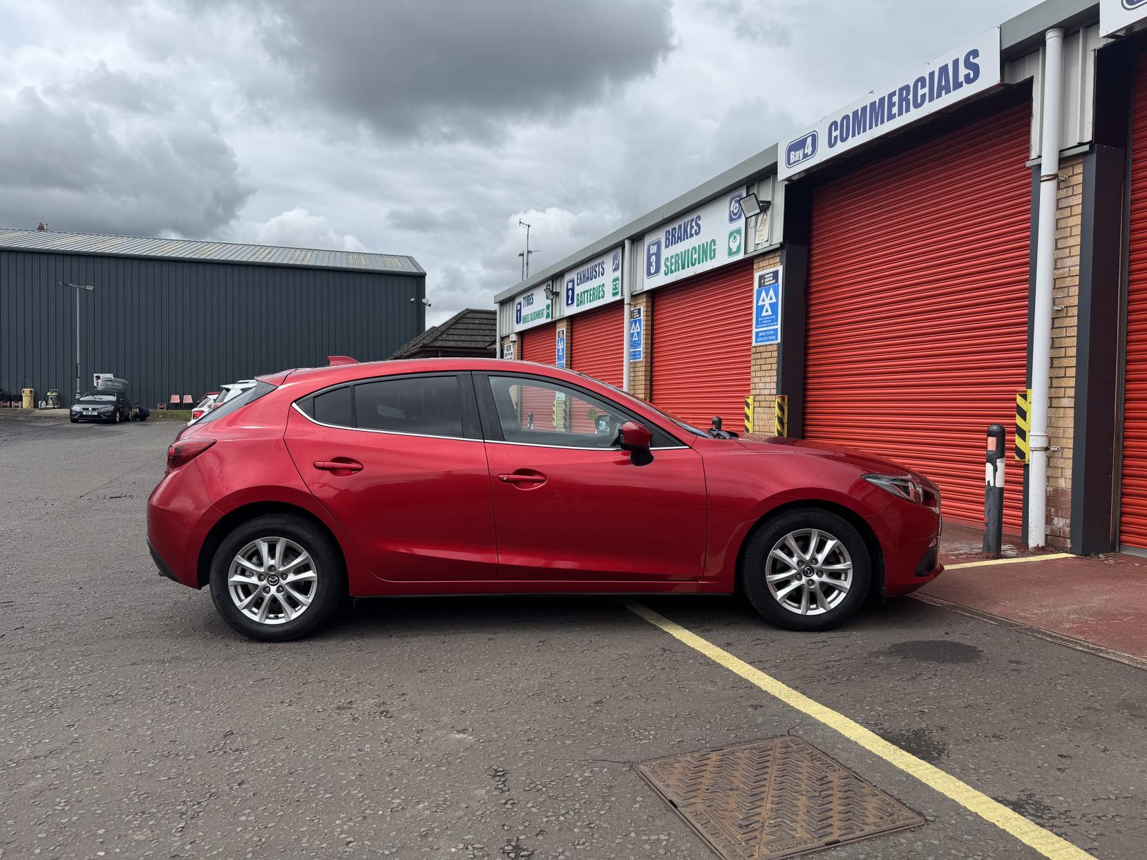 Mazda Mazda3 2.0 SKYACTIV-G SE-L Hatchback 5dr Petrol Manual Euro 5 (s/s) (120 ps)