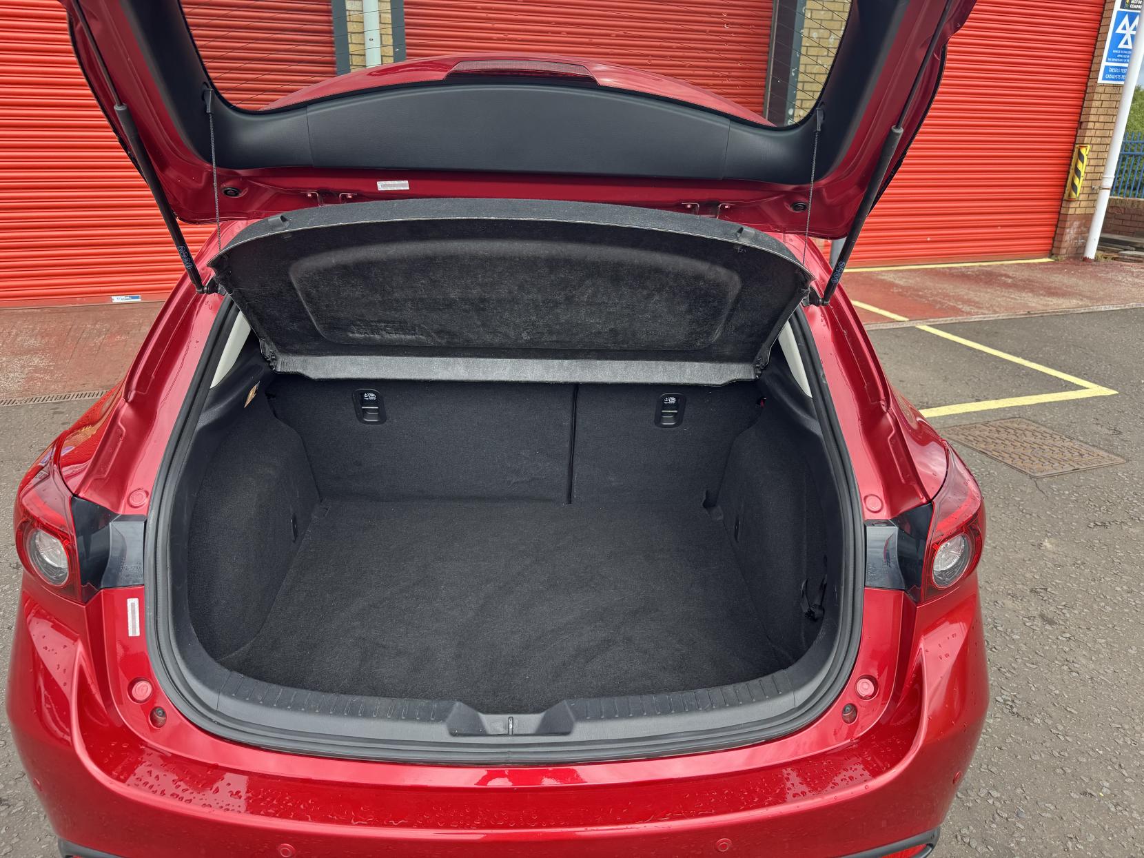 Mazda Mazda3 2.0 SKYACTIV-G SE-L Hatchback 5dr Petrol Manual Euro 5 (s/s) (120 ps)