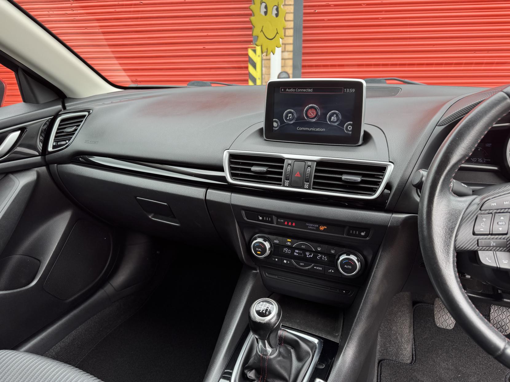 Mazda Mazda3 2.0 SKYACTIV-G SE-L Hatchback 5dr Petrol Manual Euro 5 (s/s) (120 ps)