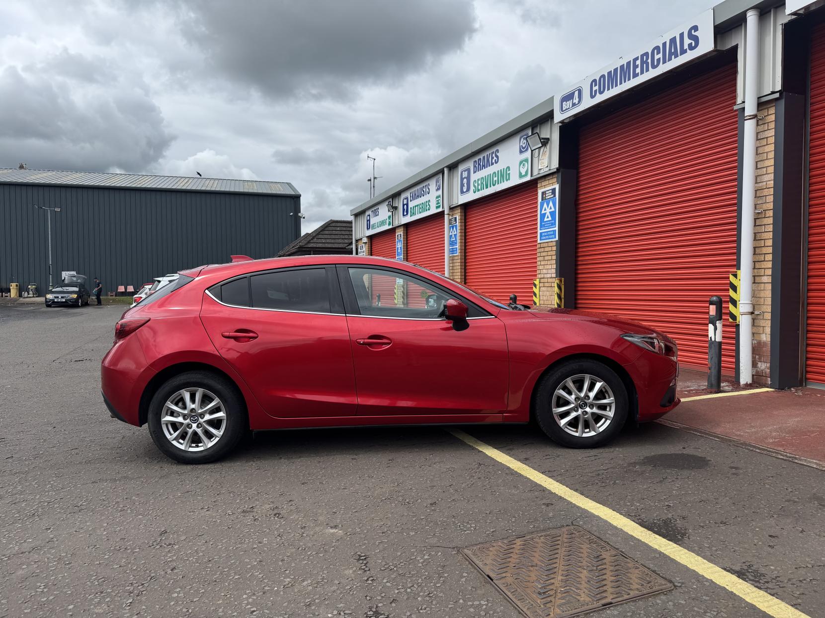 Mazda Mazda3 2.0 SKYACTIV-G SE-L Hatchback 5dr Petrol Manual Euro 5 (s/s) (120 ps)