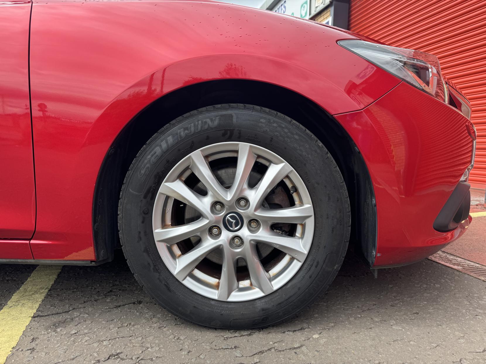 Mazda Mazda3 2.0 SKYACTIV-G SE-L Hatchback 5dr Petrol Manual Euro 5 (s/s) (120 ps)
