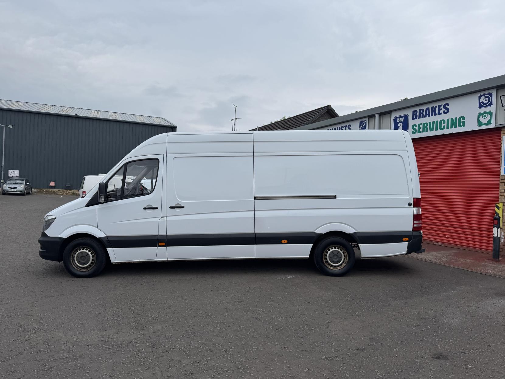 Mercedes-Benz Sprinter 2.1 313 CDi Panel Van 4dr Diesel Manual RWD L3 H3 (129 bhp)