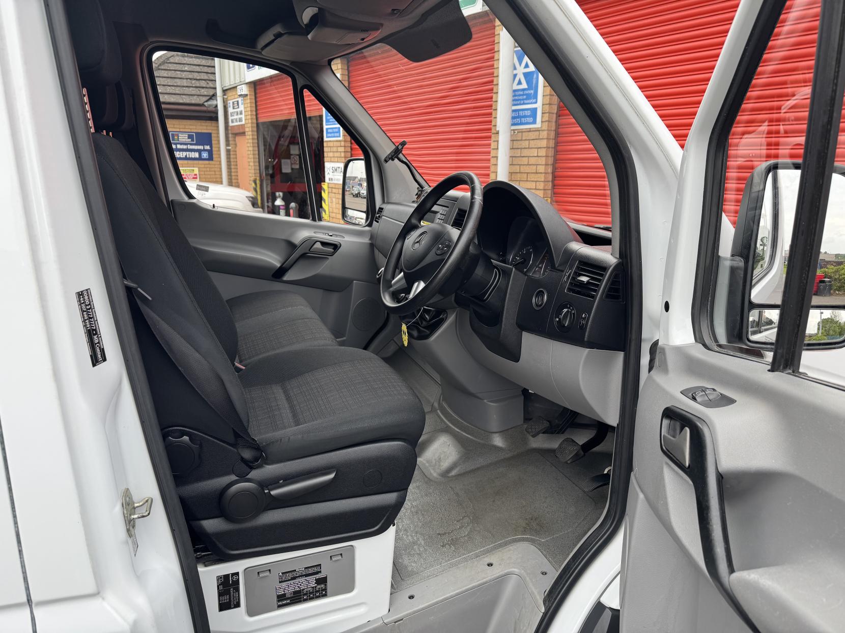 Mercedes-Benz Sprinter 2.1 313 CDi Panel Van 4dr Diesel Manual RWD L3 H3 (129 bhp)