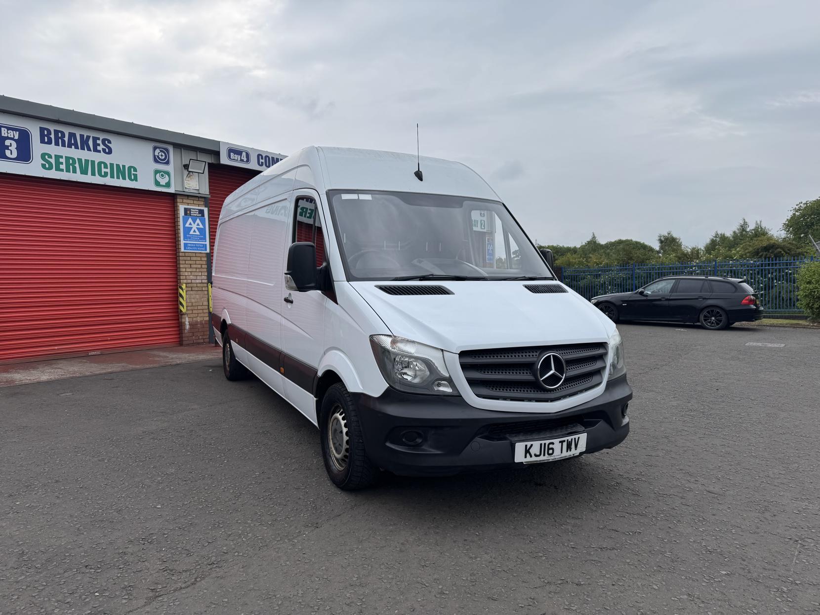 Mercedes-Benz Sprinter 2.1 313 CDi Panel Van 4dr Diesel Manual RWD L3 H3 (129 bhp)