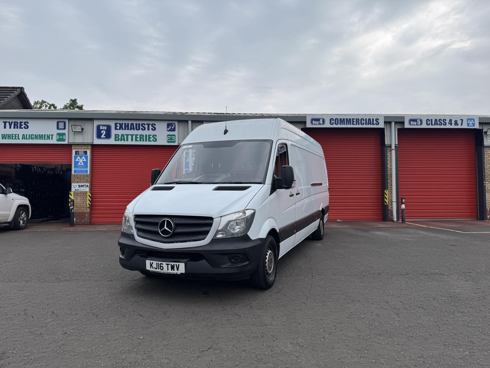 Mercedes-Benz Sprinter 2.1 313 CDi Panel Van 4dr Diesel Manual RWD L3 H3 (129 bhp)