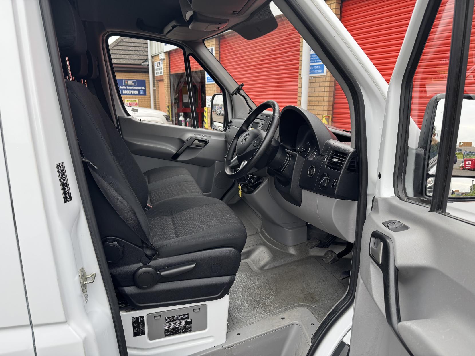 Mercedes-Benz Sprinter 2.1 313 CDi Panel Van 4dr Diesel Manual RWD L3 H3 (129 bhp)