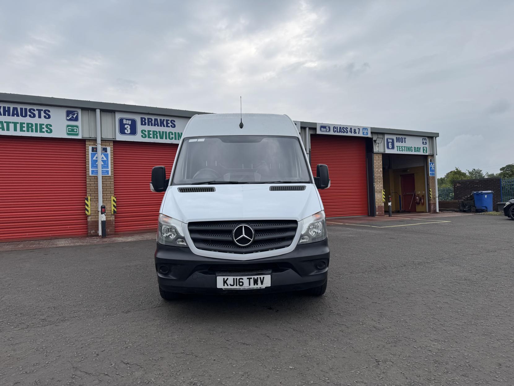 Mercedes-Benz Sprinter 2.1 313 CDi Panel Van 4dr Diesel Manual RWD L3 H3 (129 bhp)