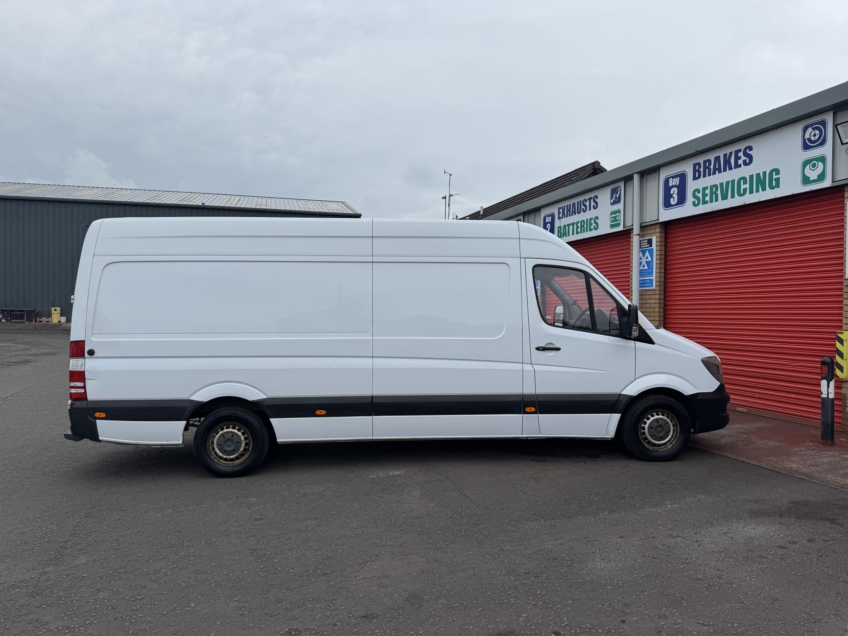 Mercedes-Benz Sprinter 2.1 313 CDi Panel Van 4dr Diesel Manual RWD L3 H3 (129 bhp)