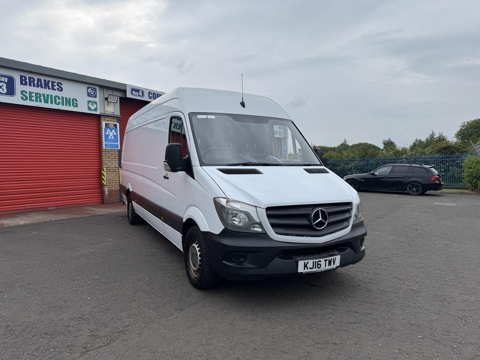 Mercedes-Benz Sprinter 2.1 313 CDi Panel Van 4dr Diesel Manual RWD L3 H3 (129 bhp)