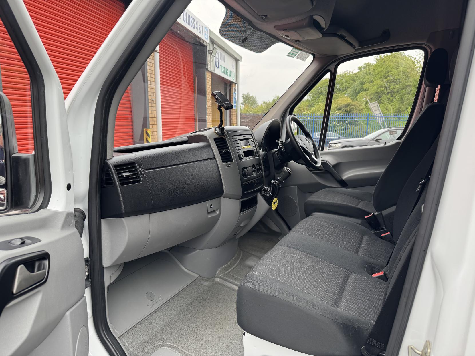Mercedes-Benz Sprinter 2.1 313 CDi Panel Van 4dr Diesel Manual RWD L3 H3 (129 bhp)