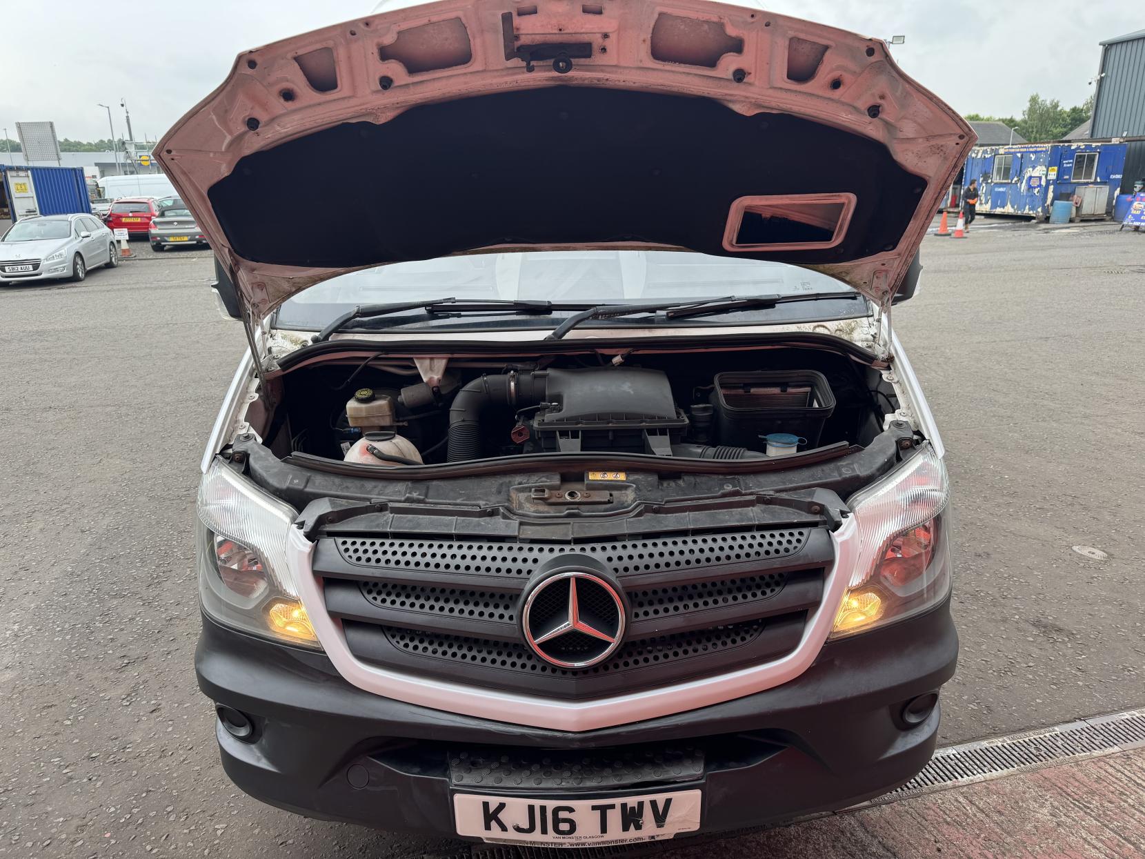 Mercedes-Benz Sprinter 2.1 313 CDi Panel Van 4dr Diesel Manual RWD L3 H3 (129 bhp)