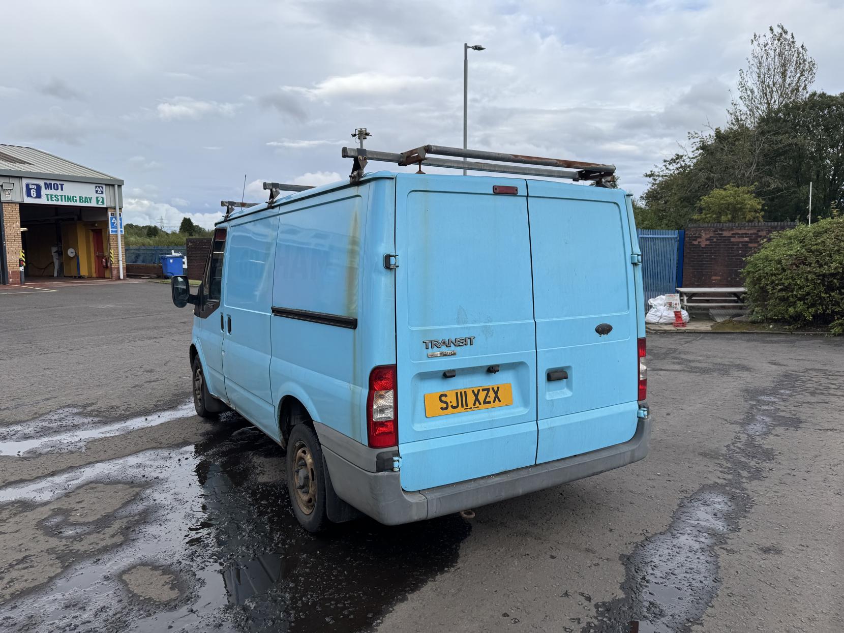 Ford Transit 2.2 TDCi 260 Duratorq Panel Van 5dr Diesel Manual FWD L1 H1 (84 bhp)