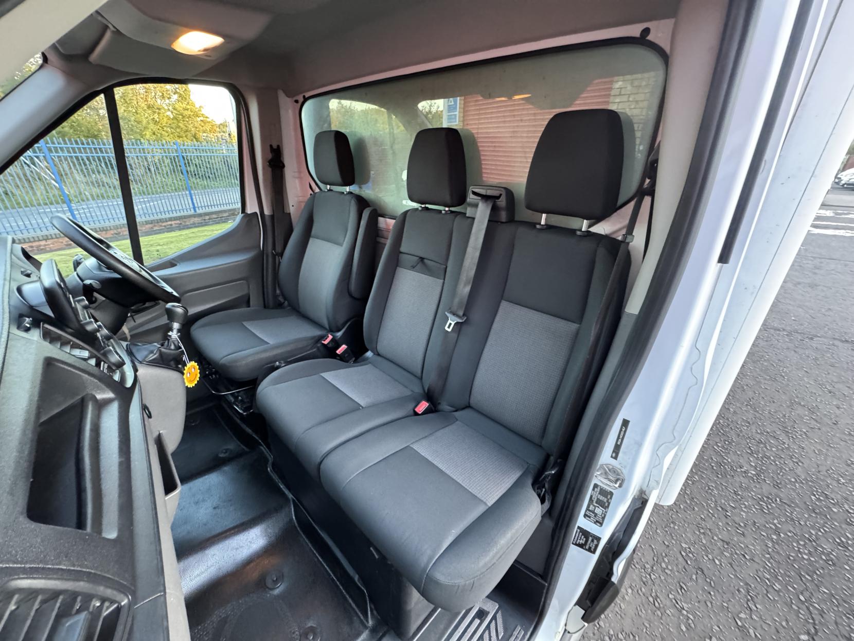 Ford Transit 2.0 350 EcoBlue Leader Luton 3dr Diesel Manual RWD L3 Euro 6 (s/s) (130 ps)