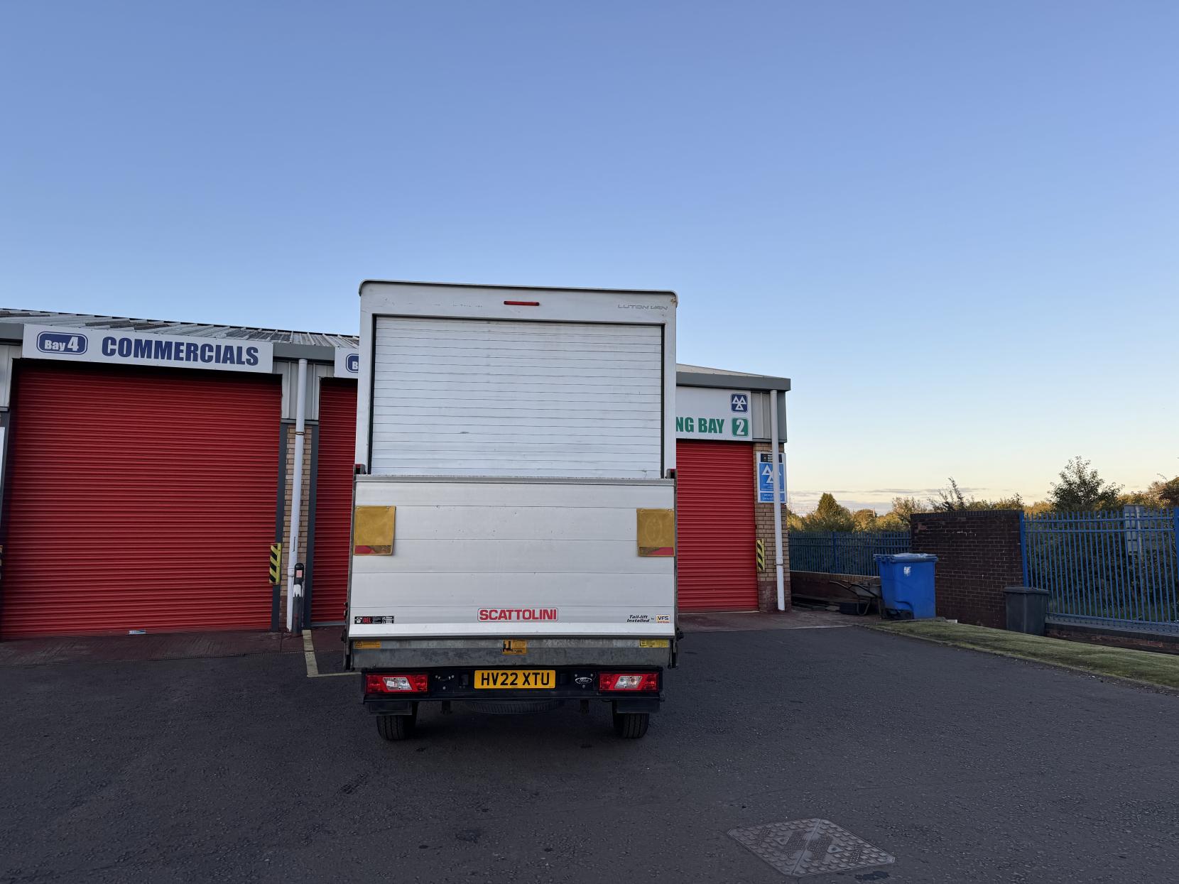 Ford Transit 2.0 350 EcoBlue Leader Luton 3dr Diesel Manual RWD L3 Euro 6 (s/s) (130 ps)