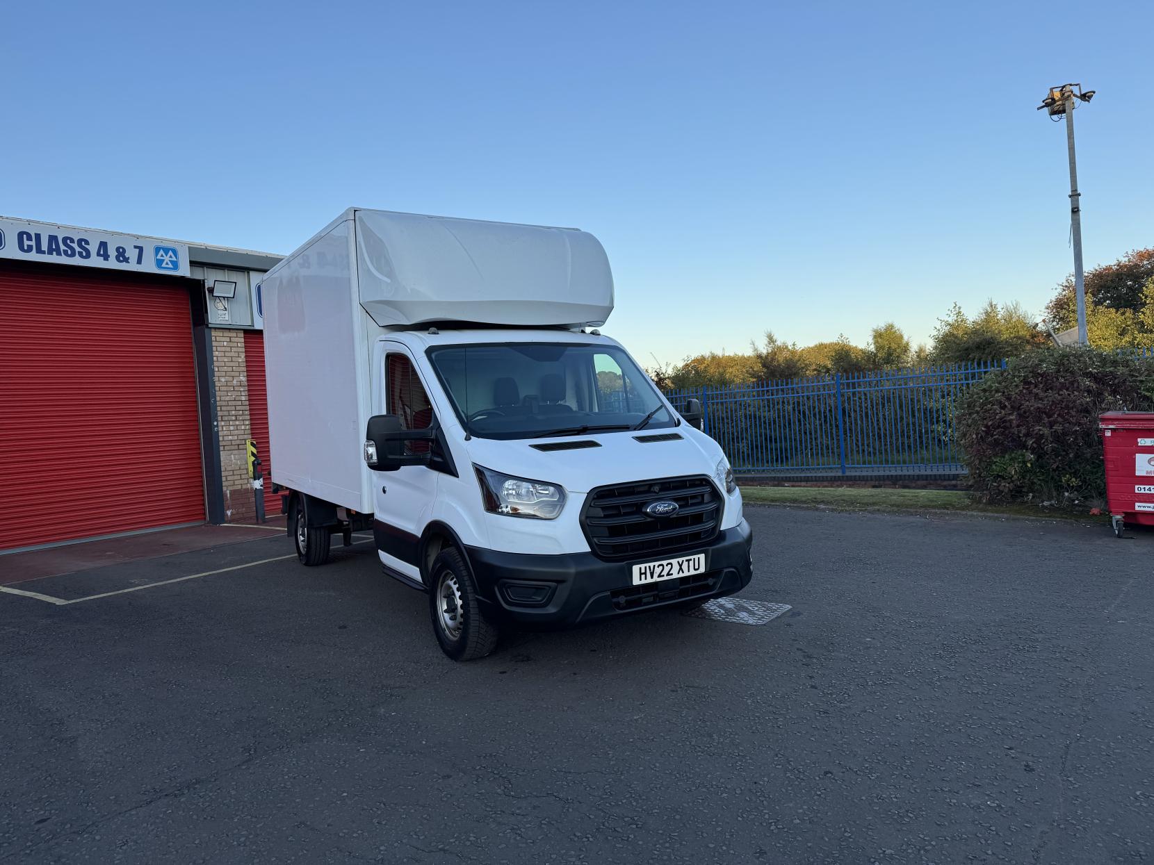 Ford Transit 2.0 350 EcoBlue Leader Luton 3dr Diesel Manual RWD L3 Euro 6 (s/s) (130 ps)