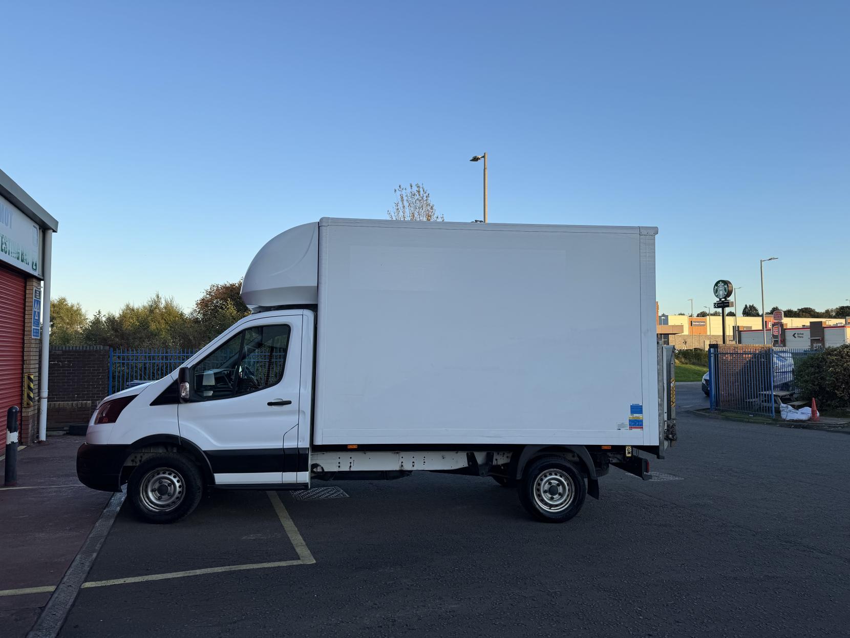 Ford Transit 2.0 350 EcoBlue Leader Luton 3dr Diesel Manual RWD L3 Euro 6 (s/s) (130 ps)