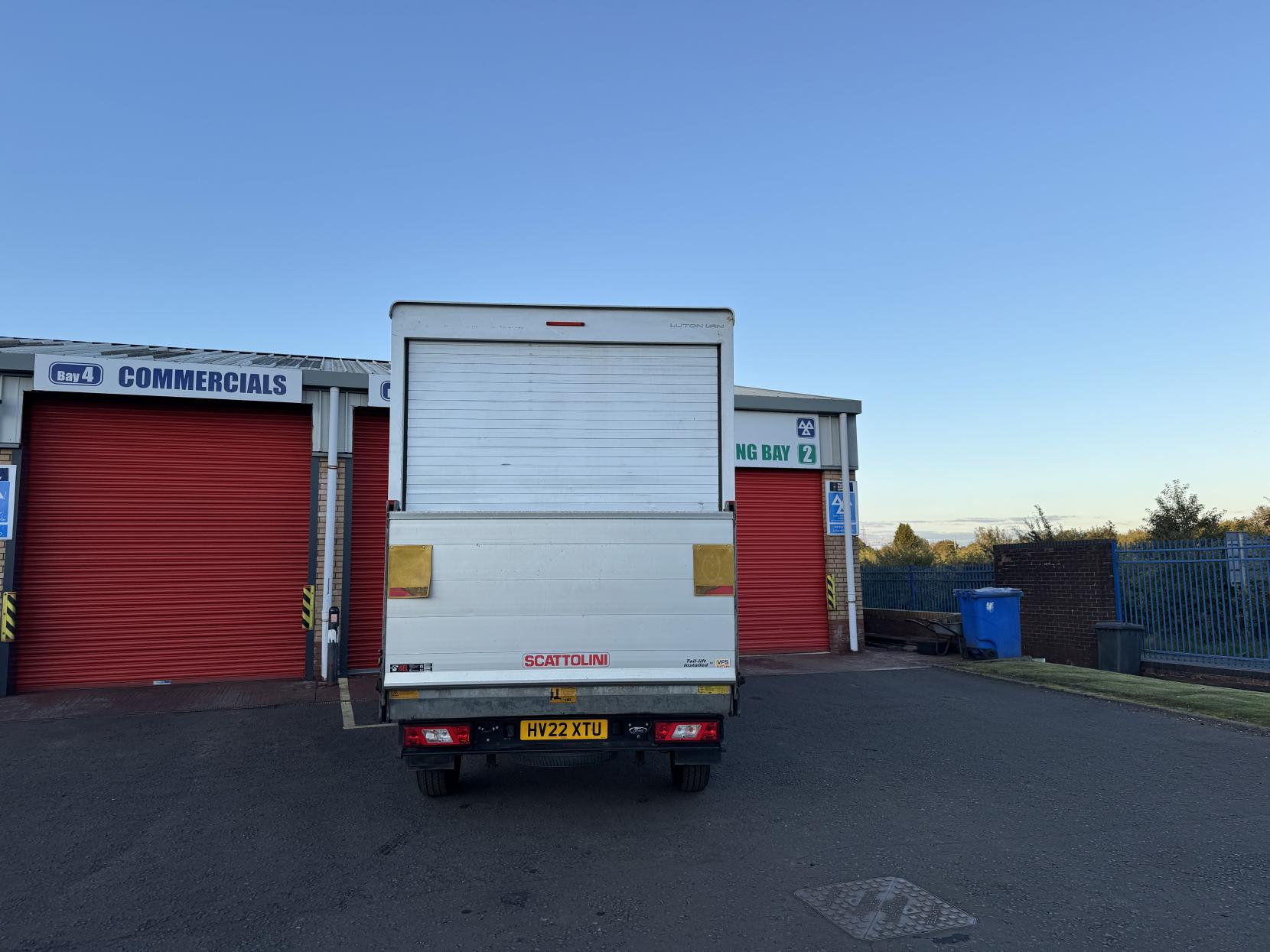 Ford Transit 2.0 350 EcoBlue Leader Luton 3dr Diesel Manual RWD L3 Euro 6 (s/s) (130 ps)